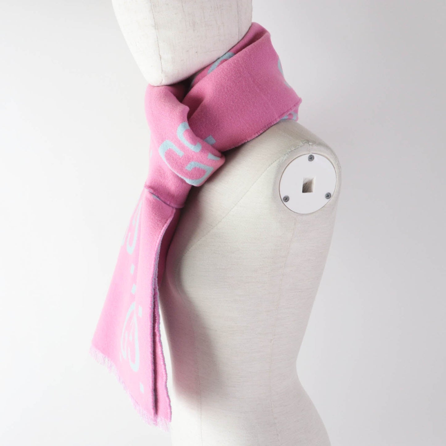 GUCCI Scarf 505395 Main: 91% wool, Main: 9% silk Pink light blue Women Used