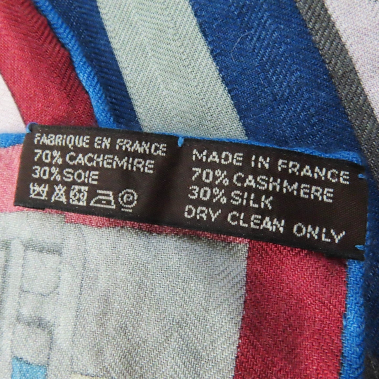 HERMES Stall SANGLES EN ZIGZAG ジグザグのサングル cashmere Multi Carre140 Caregean