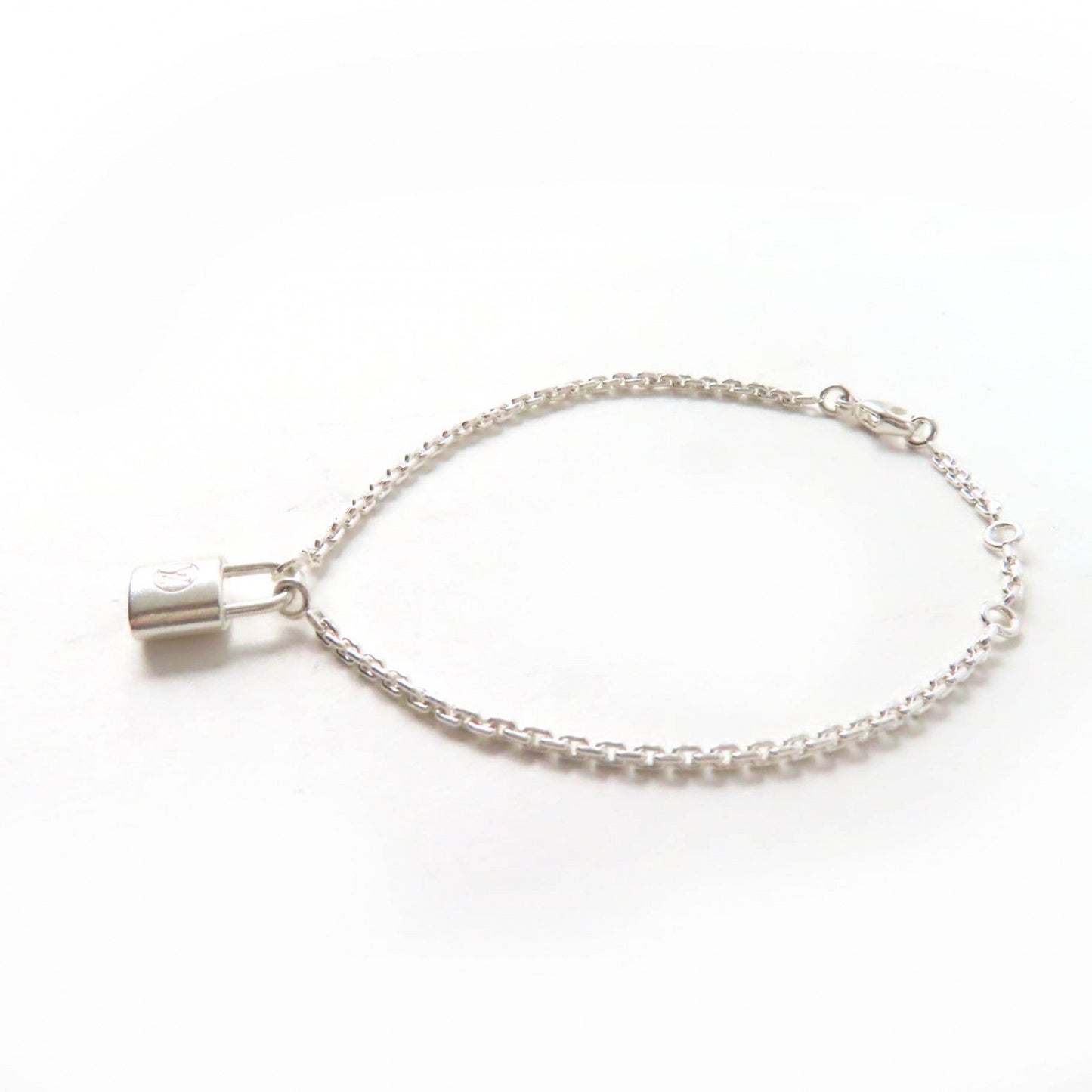 LOUIS VUITTON bracelet E52236 AG925 Silver Bracelet Silver Lockit