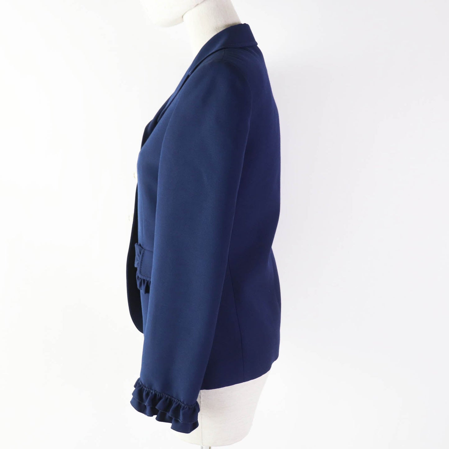GUCCI 432417 Outer: 51% wool, Outer: 49% silk, Lining: 71% acetate, Lining: 29% silk, Sleeve lining: 100% rayon Navy Women 38 Used