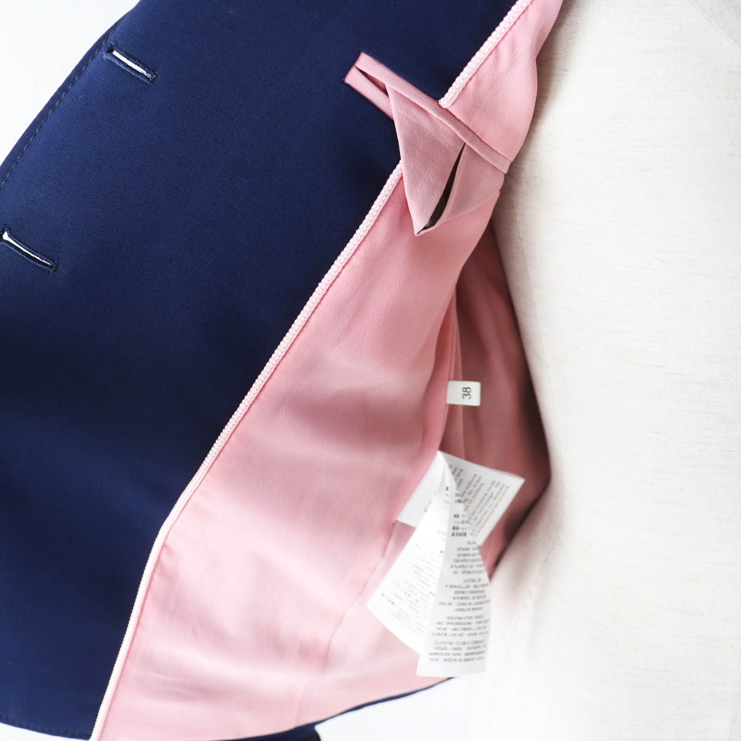 GUCCI 432417 Outer: 51% wool, Outer: 49% silk, Lining: 71% acetate, Lining: 29% silk, Sleeve lining: 100% rayon Navy Women 38 Used
