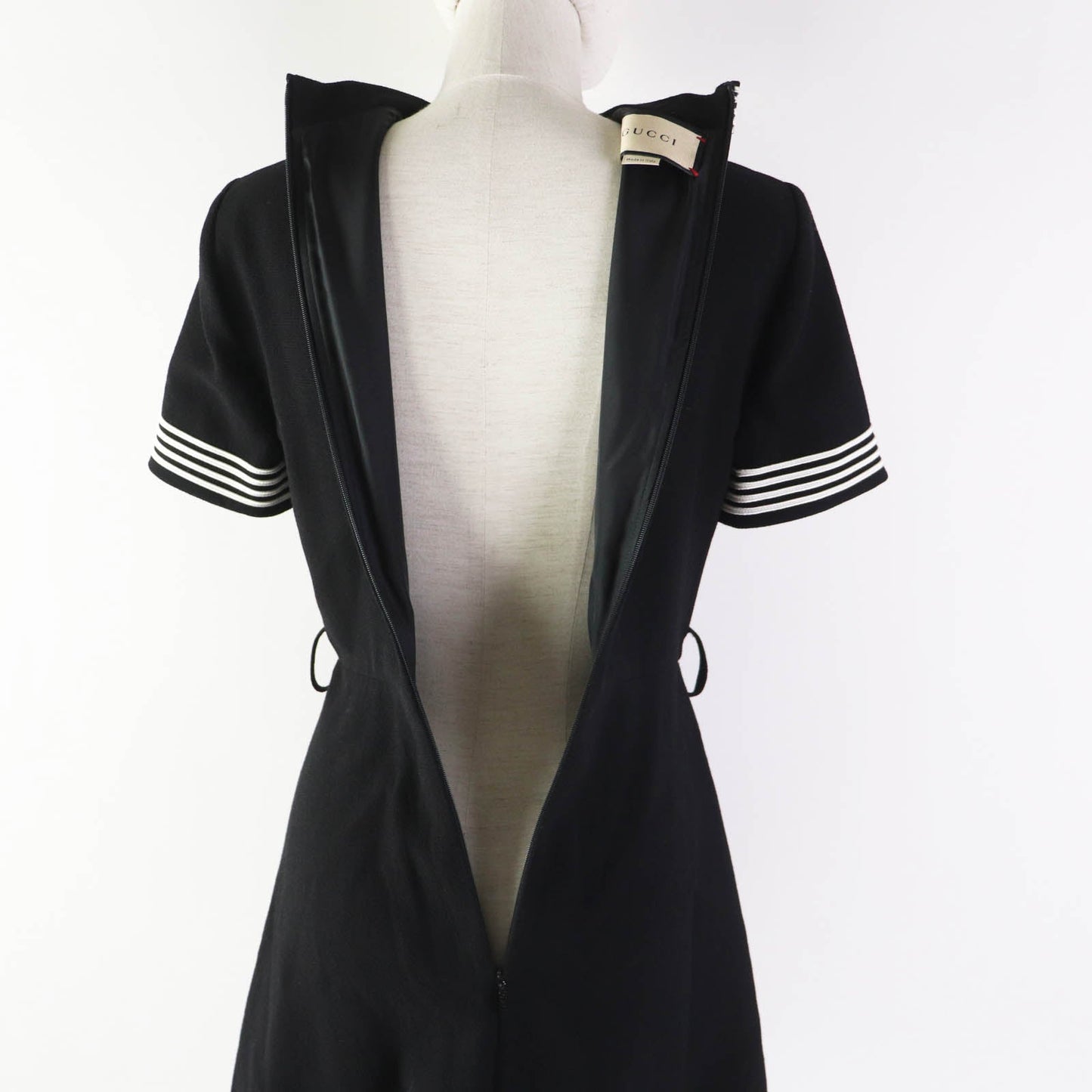 GUCCI one piece 643352 wool black 38