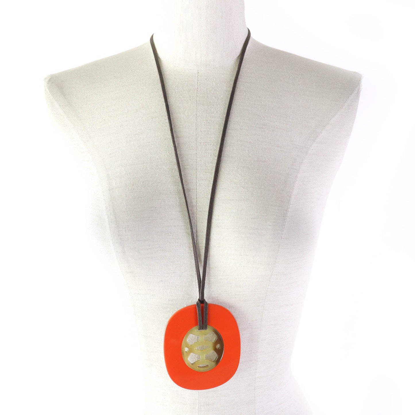 HERMES Necklace Buffalo Fawn Lacquer Wood Orange Brown type Lift GM