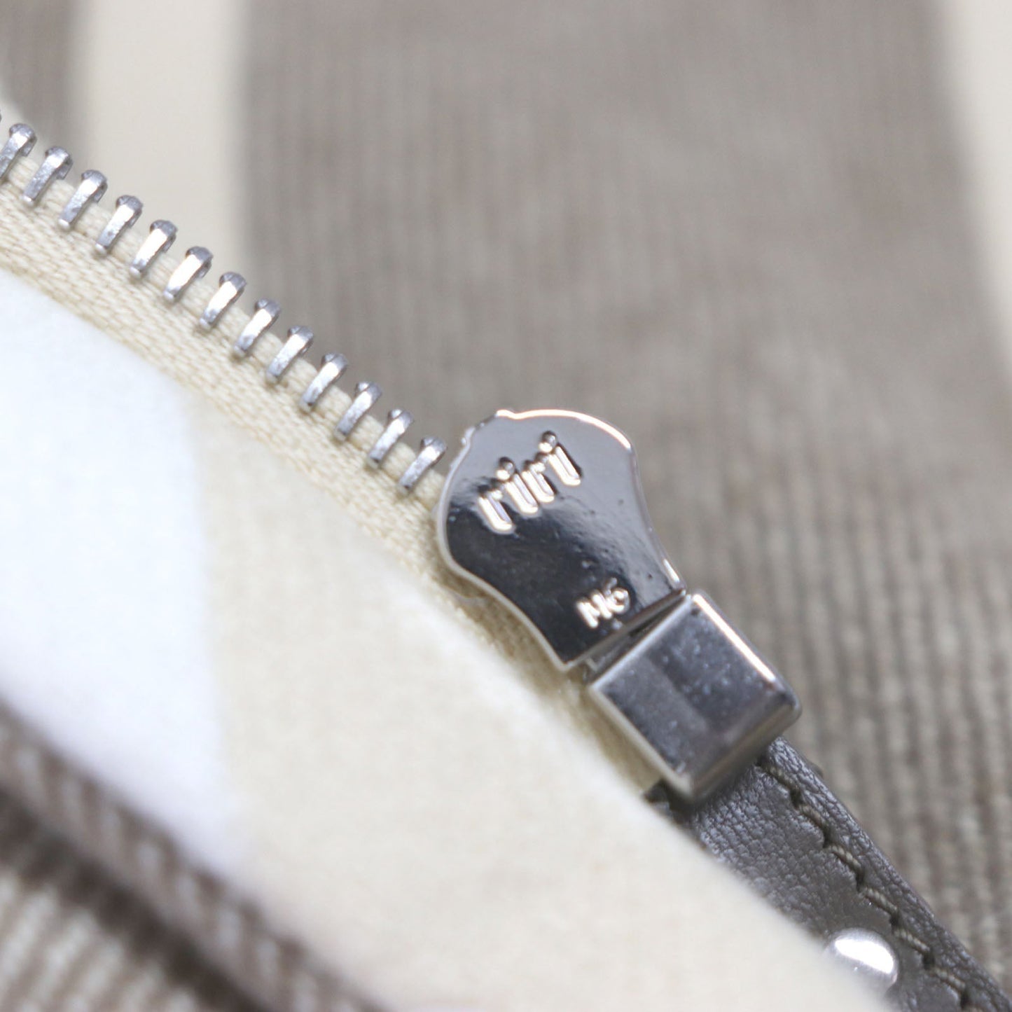 HERMES coat wool Beige type 40