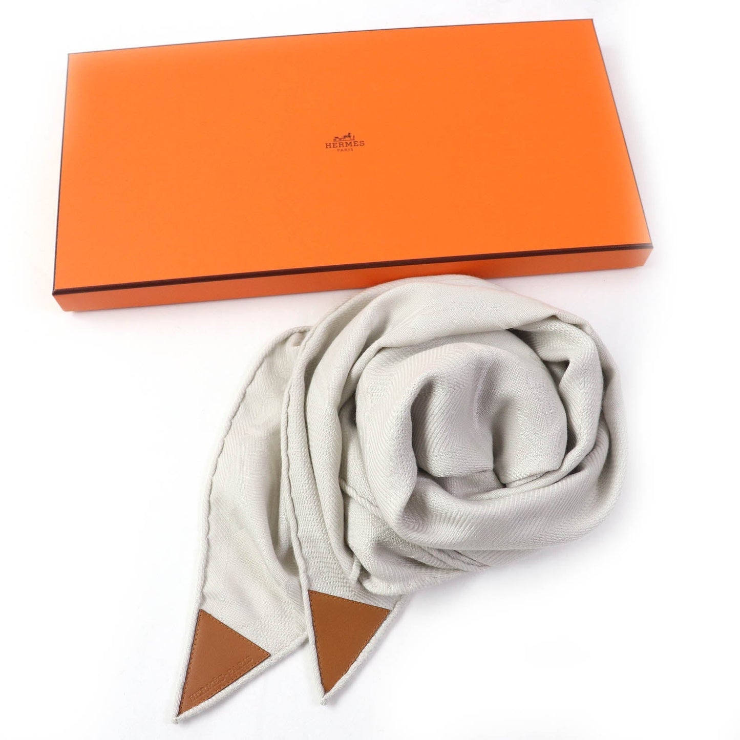 HERMES scarf Main: 85% cashmere, Main: 15% silk, Part: , Leather part: sheepskin Light Greige Losange New Libris Women Used
