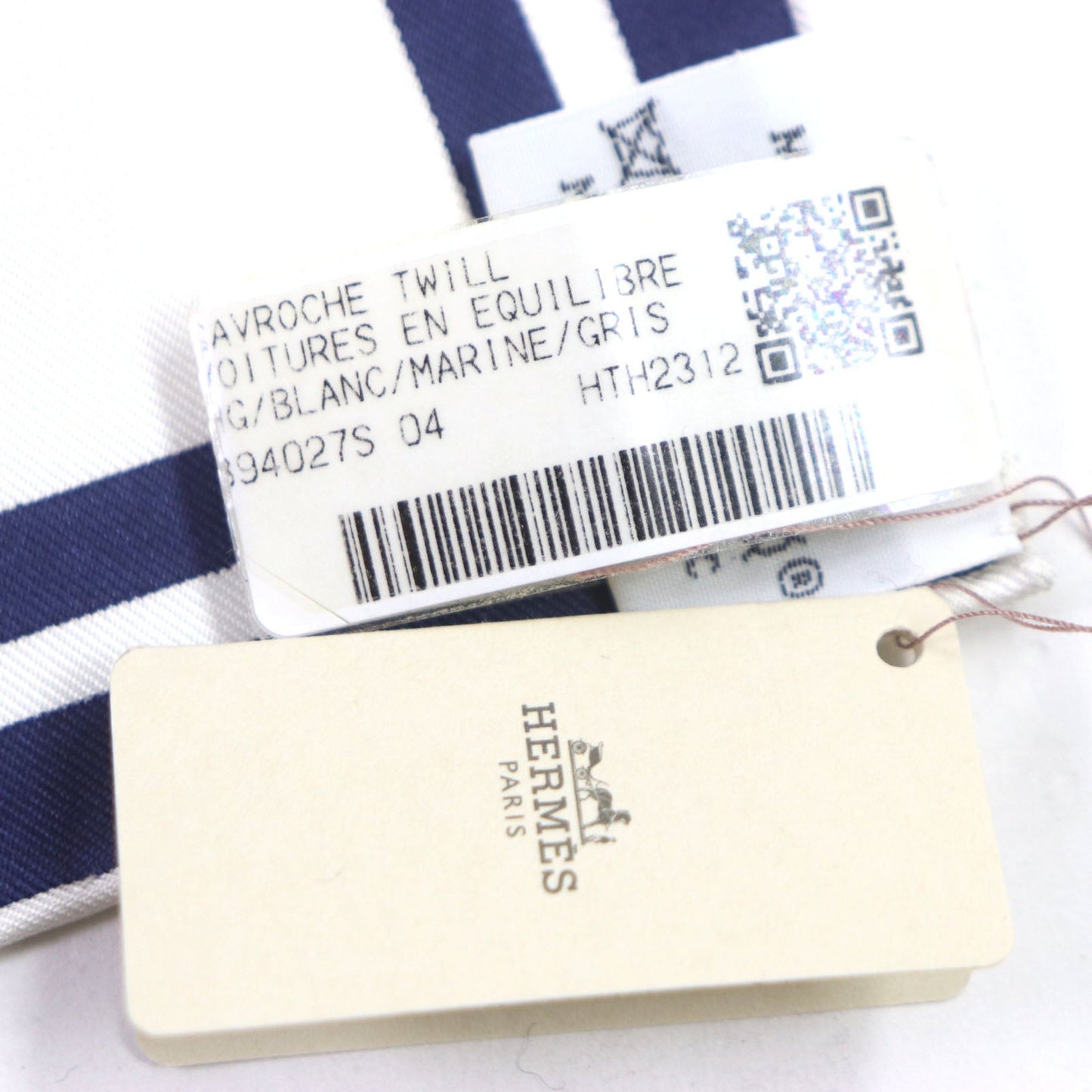 HERMES scarf Main: 100% silk BLANC MARINE GRIS Gavroche Voiture en equilibrium Carre45 Women Used