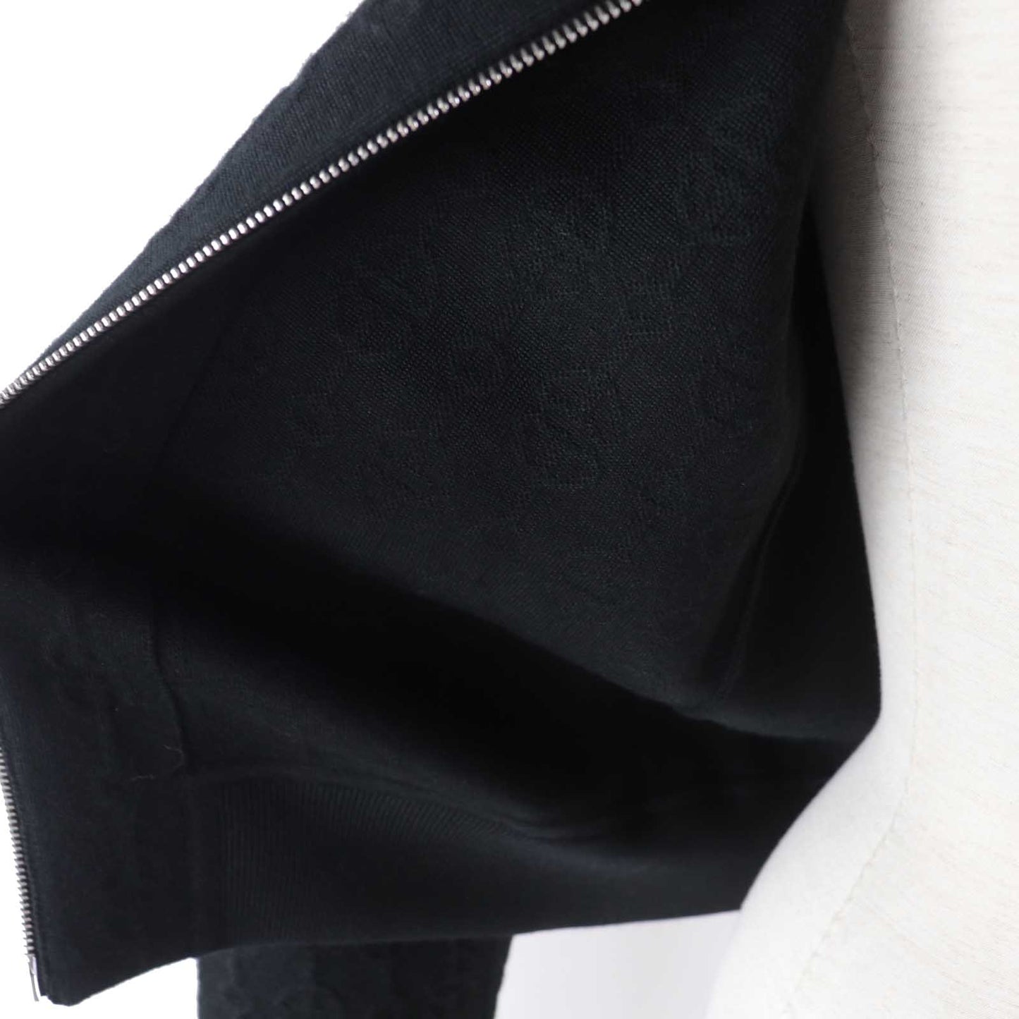 HERMES cardigan 2E2201D3 cashmere black Crickets 38