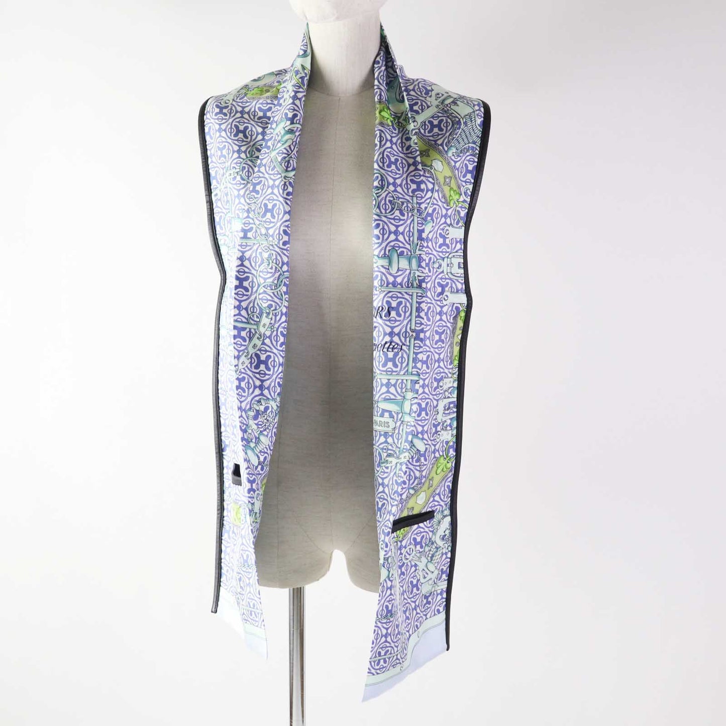 HERMES Stall Main: 100% silk, part: leather Blue type Mors et Gourmettes Bits and Chains Women Used