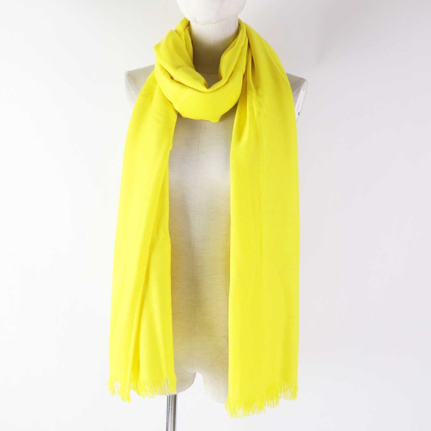 HERMES Stall cashmere yellow New Libris