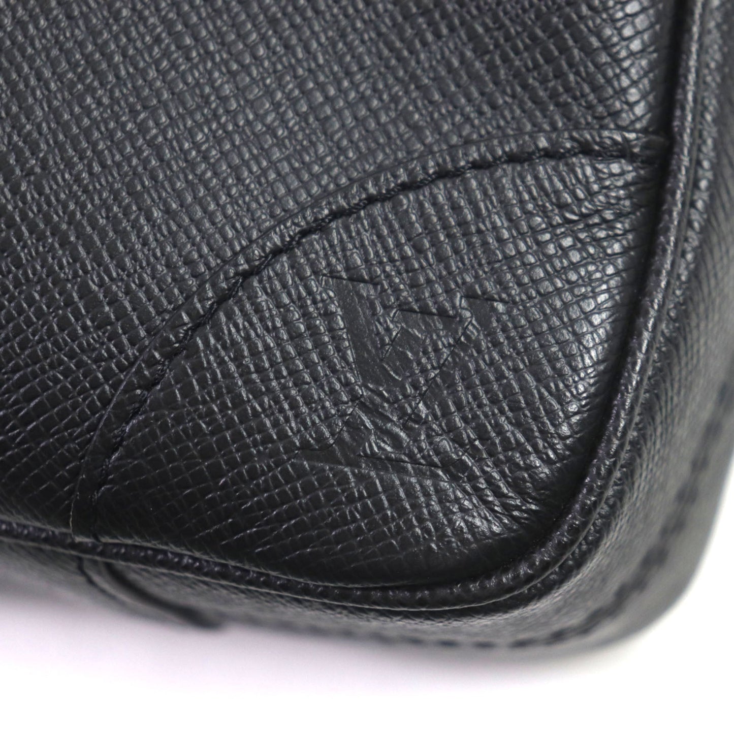 LOUIS VUITTON Briefcase M30975 Taiga Leather black Taiga Porte Documan Voyagej