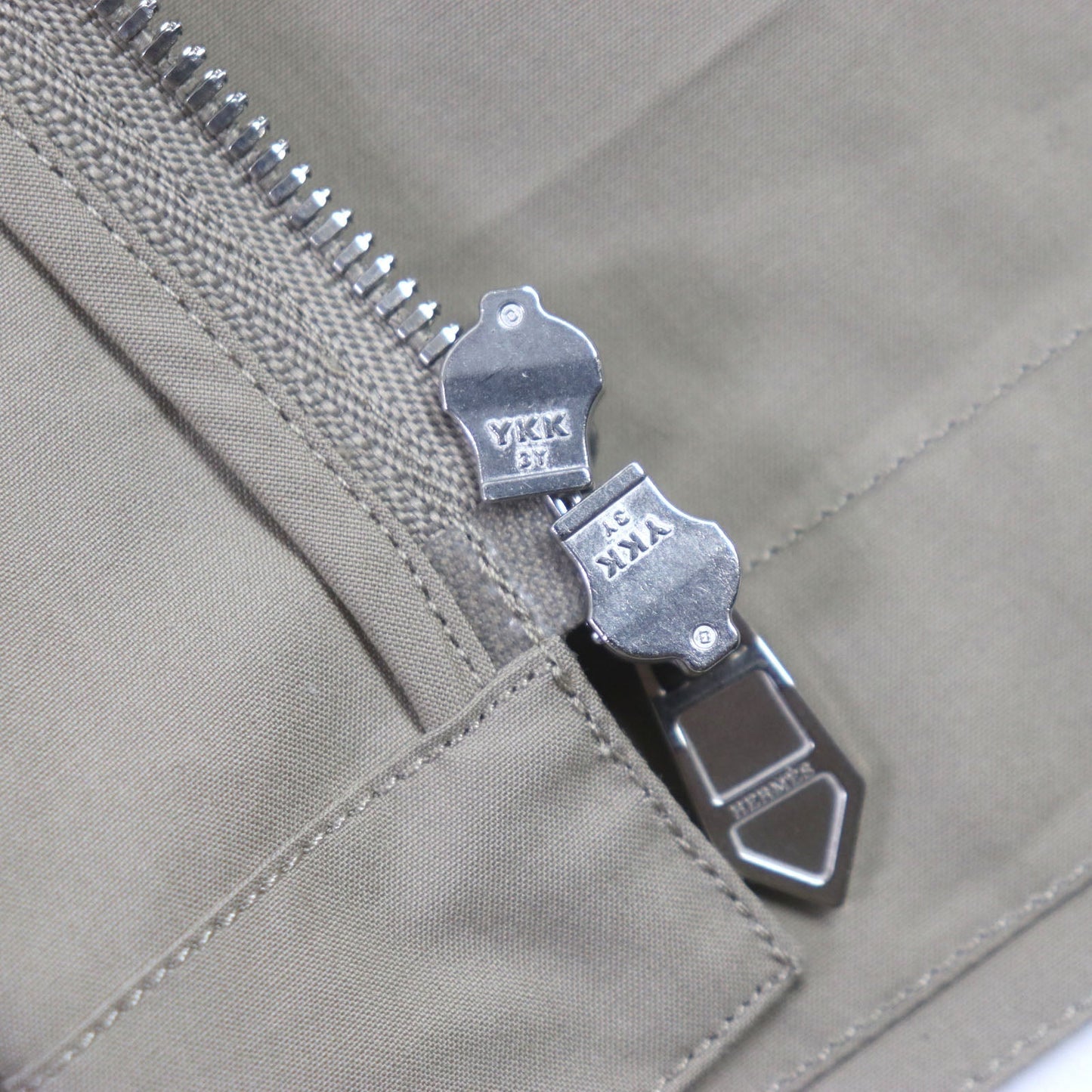 HERMES Blouson Main: 100% cotton beige mens 42 Used