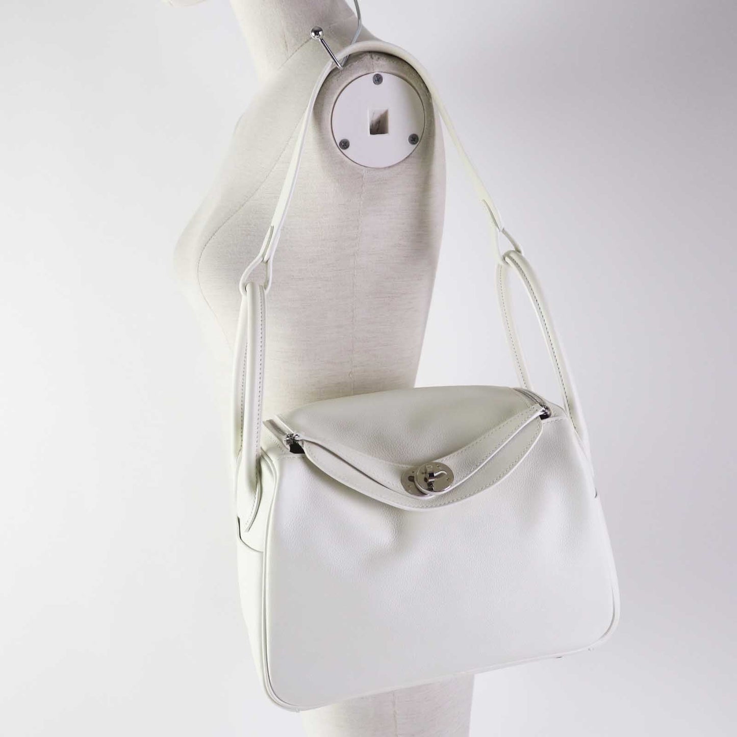 HERMES Shoulder Bag Evercolor white Lindy 26