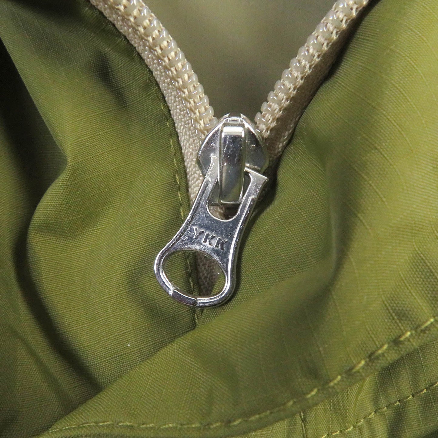 GUCCI coat 648874 Nylon khaki XS