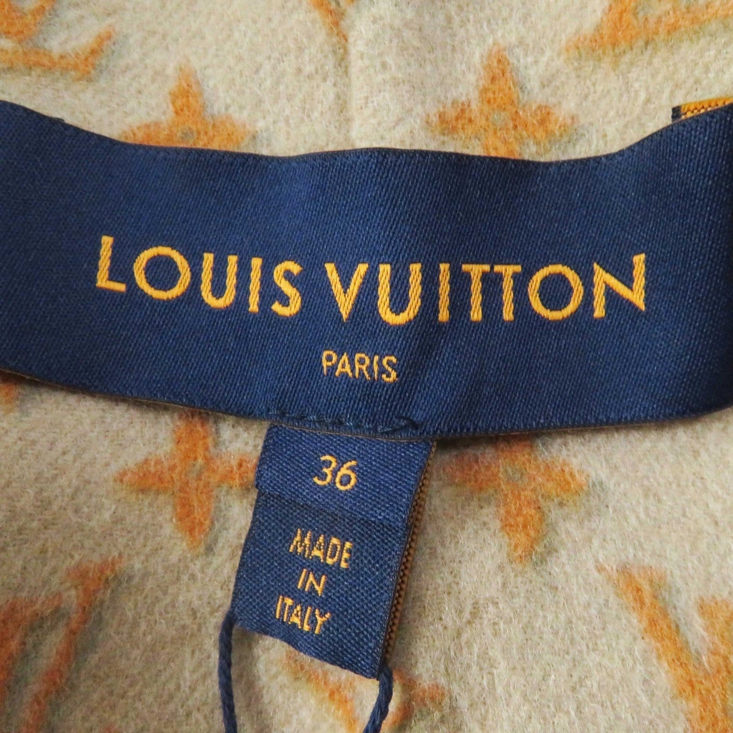 LOUIS VUITTON coat 1ABQP2 wool beige Removable collar double face coat 36