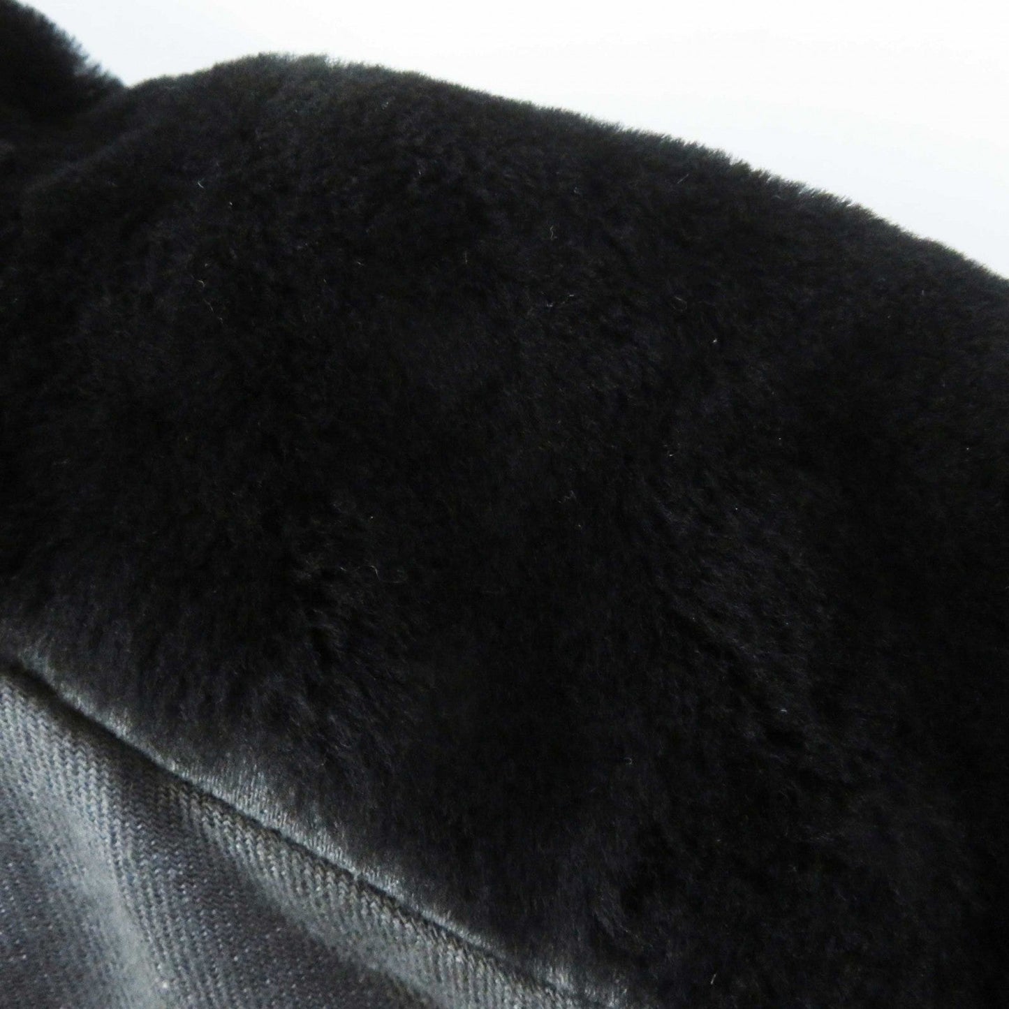HERMES Denim Jacket H2H0255DTW638 Outer: 100% cotton, Filling: 95% polyester, Filling: 5% nylon, Lining: 92% wool, Lining: 8% cashmere, Lining: 100% polyester Decoration: 100% cotton Fur: sheepskin Leather: cowhide gray Women 36 Used