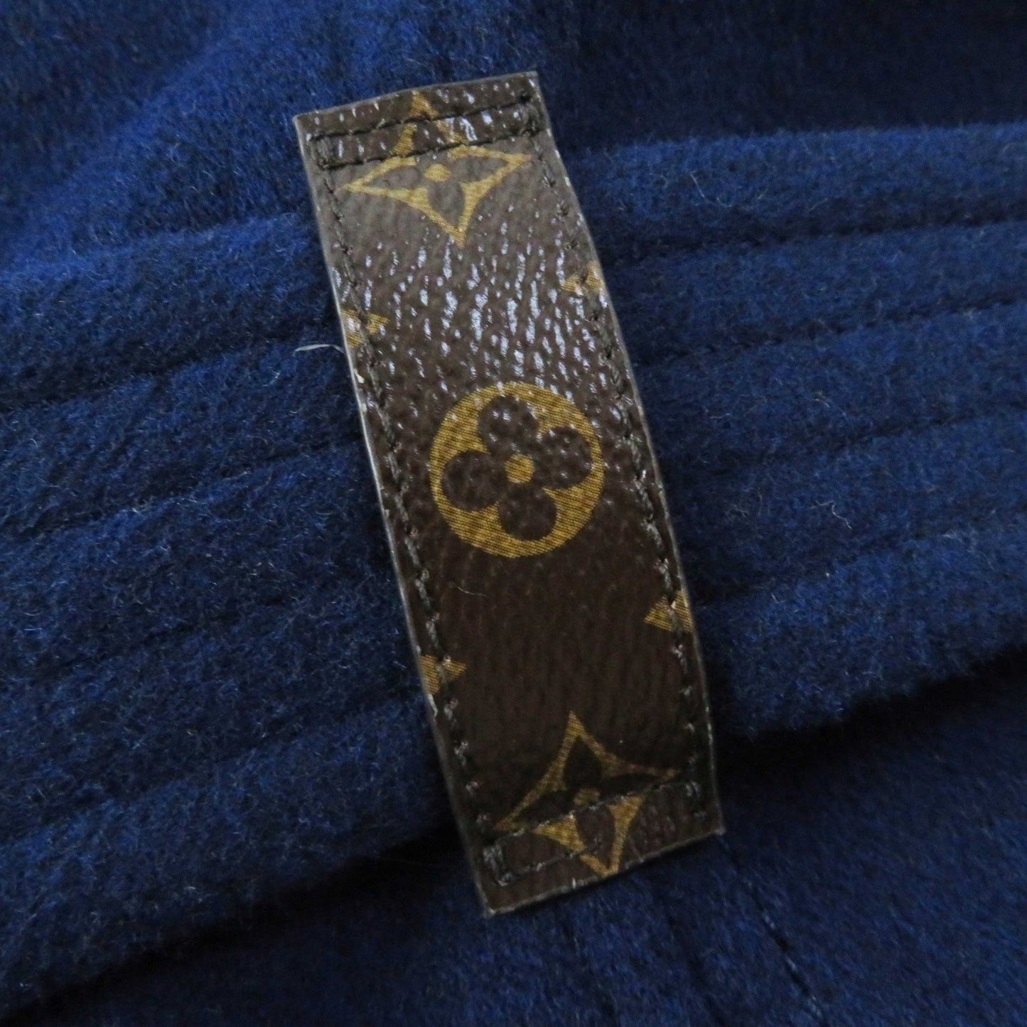 LOUIS VUITTON coat FJC022NUV wool Navy yellow Giant Monogram 36