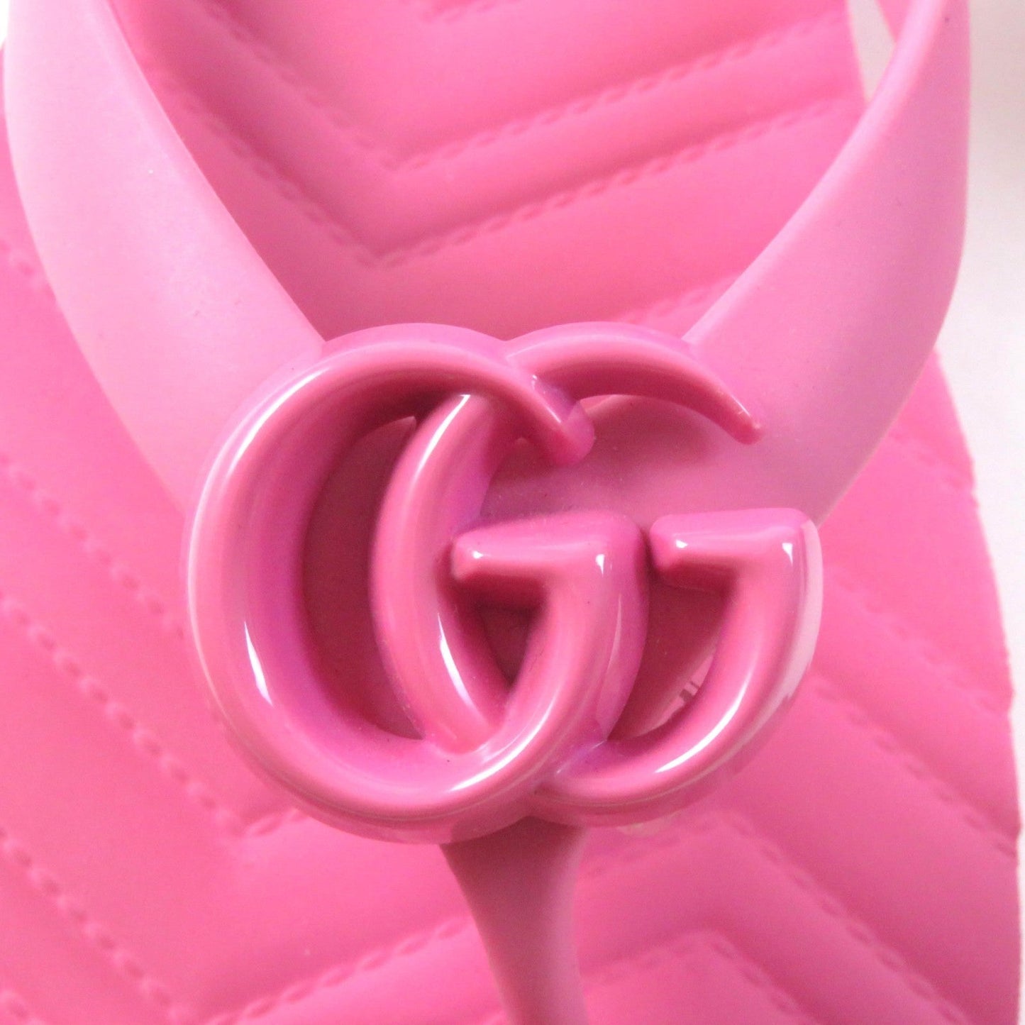 GUCCI Beach sandal 655463 rubber pink 38