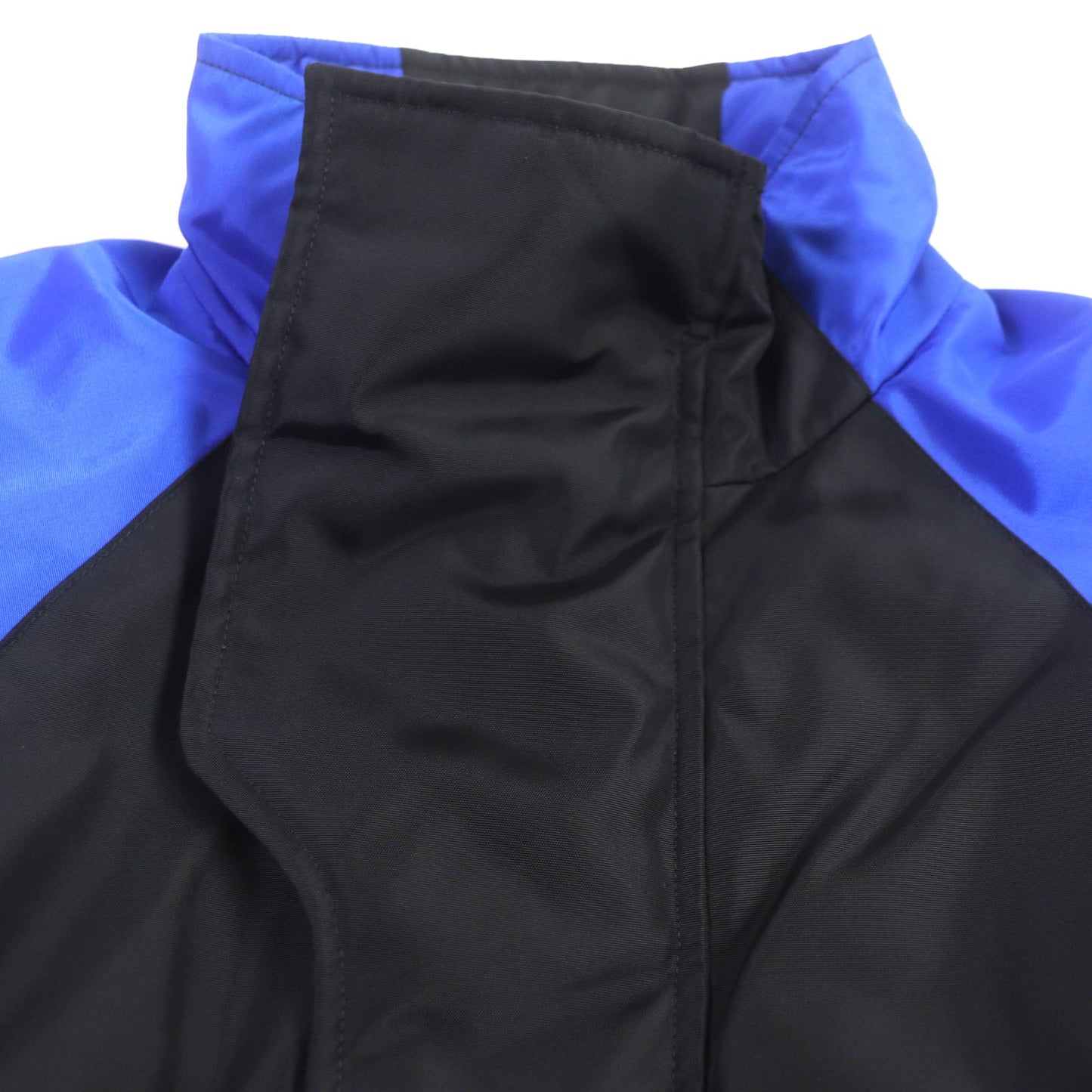 LOUIS VUITTON Blouson 1A63FQ Outer: 100% nylon, Lining: 51% cotton, Lining: 49% nylon, Filling: 100% nylon Black blue mens 46 Used