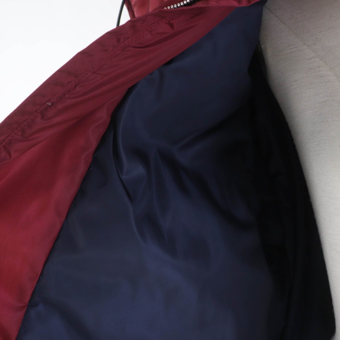 GUCCI 663279 Main: 100% nylon, Filling: 100% polyester, Part: 100% polyester, Lining: 100% nylon Bordeaux Beige Women 42 Used
