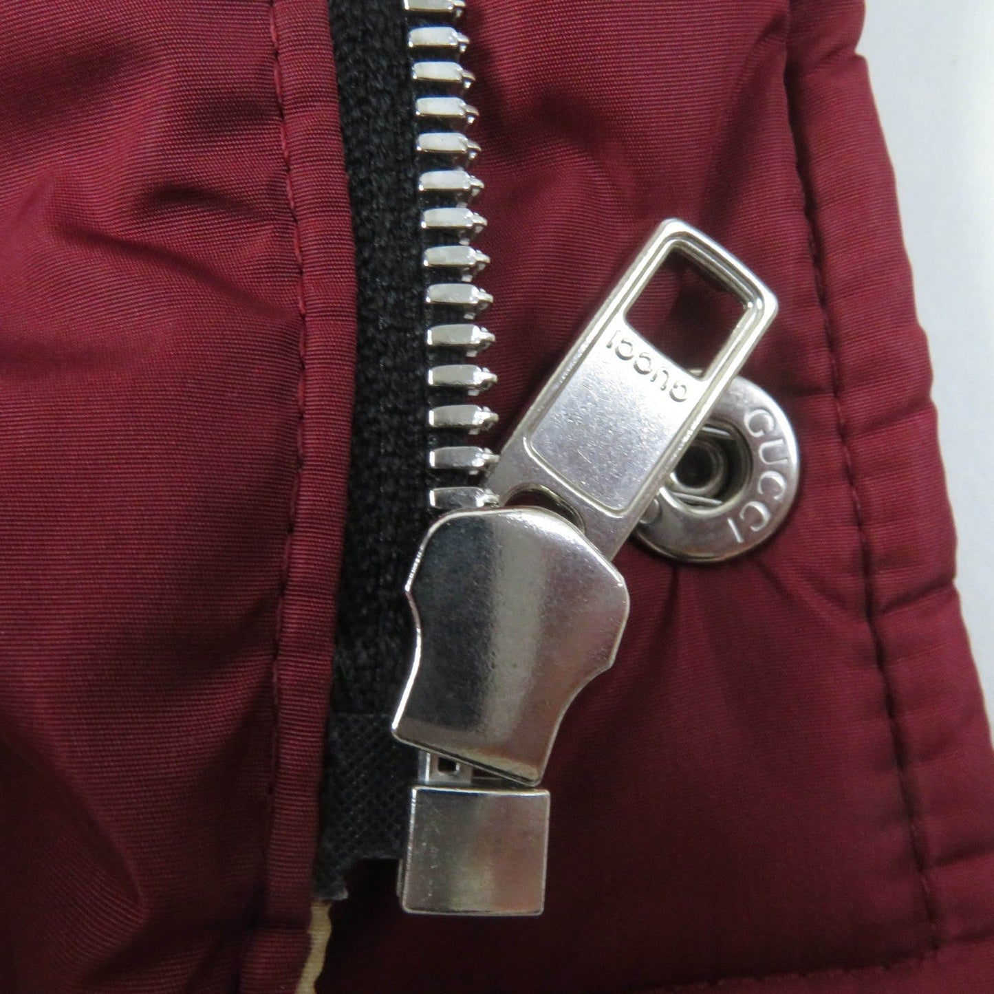 GUCCI 663279 Main: 100% nylon, Filling: 100% polyester, Part: 100% polyester, Lining: 100% nylon Bordeaux Beige Women 42 Used