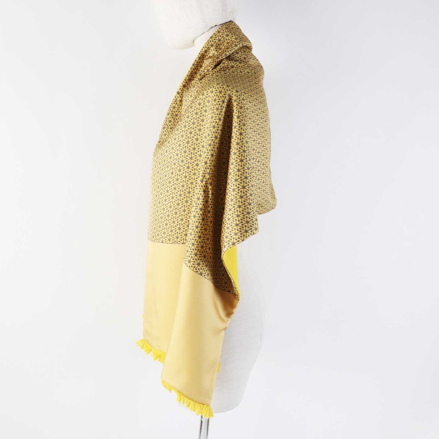 HERMES Scarf Main: 100% silk, Lining: 100% angora Yellow type Women Used