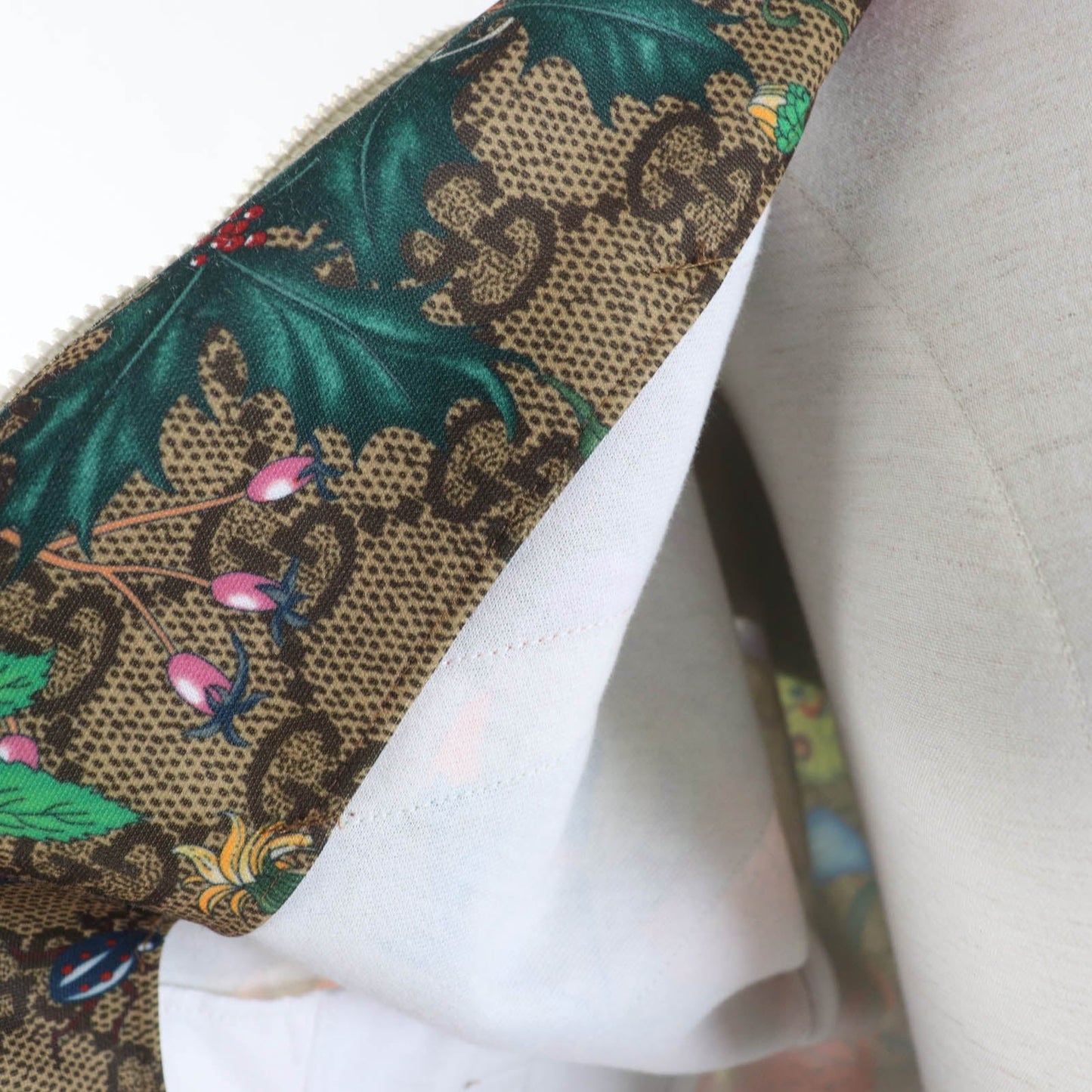 GUCCI 605443 Main: 61% polyester, Main: 39% cotton, Part: 55% polyester, Part: 45% cotton multicolor Women XXS Used