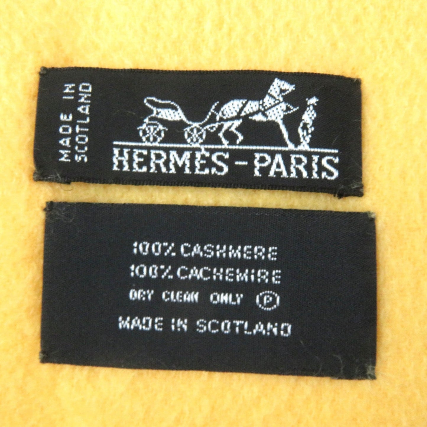 HERMES Stall cashmere yellow