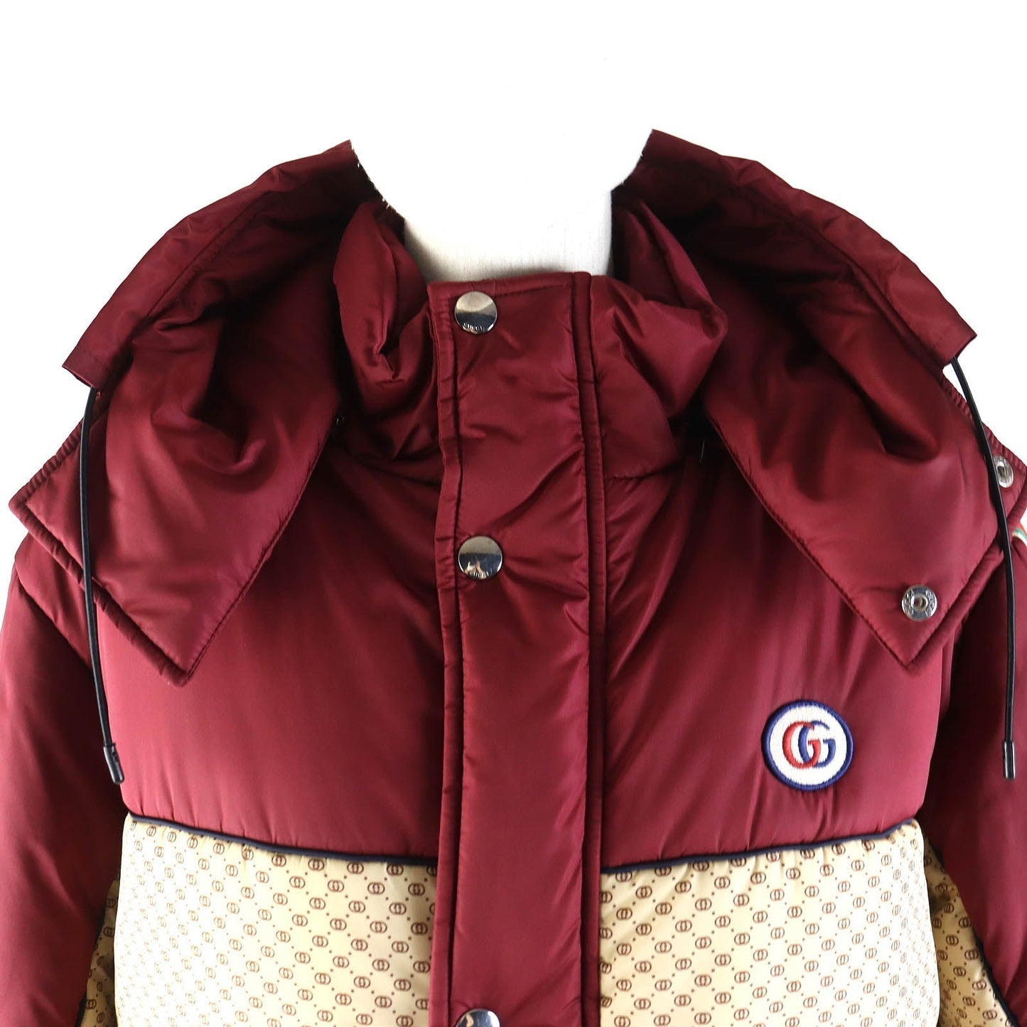 GUCCI 663279 Main: 100% nylon, Filling: 100% polyester, Part: 100% polyester, Lining: 100% nylon Bordeaux Beige type PARACHUTE NYLON PADDED GG Women 38 Used