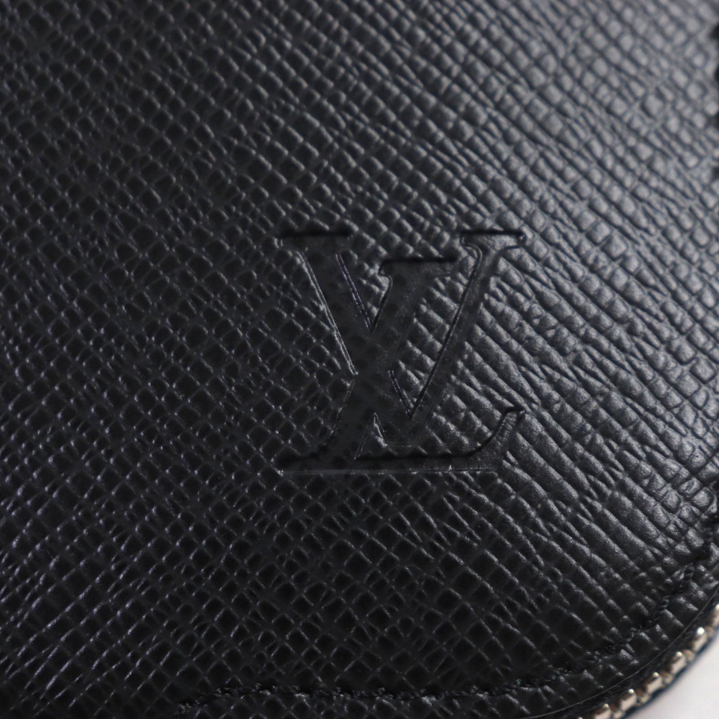 LOUIS VUITTON Business bag M32612 Taiga Leather Aldoise Taiga Vladimir