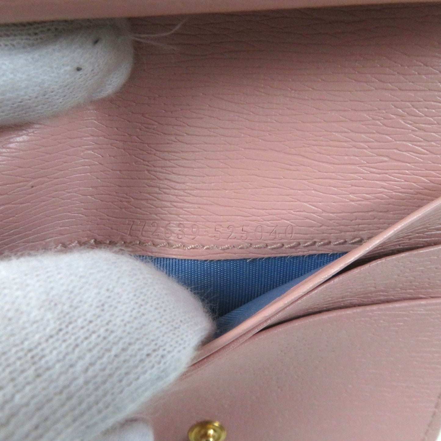 GUCCI Bifold Wallet 772639 leather Light pink Script Mini Wallet