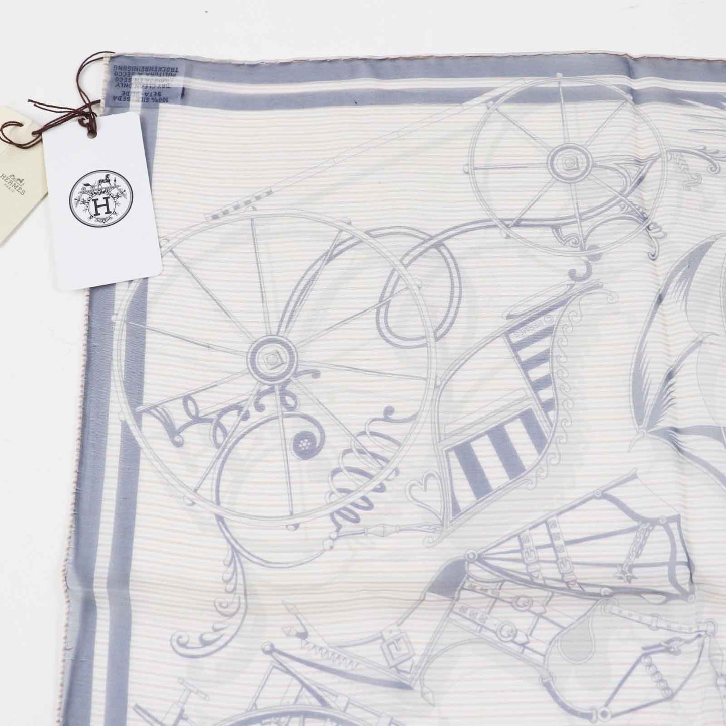 HERMES scarf silk Navy Beige type Gavroche 45 VOITURES ENEQUILIBRE Elaborate carriages