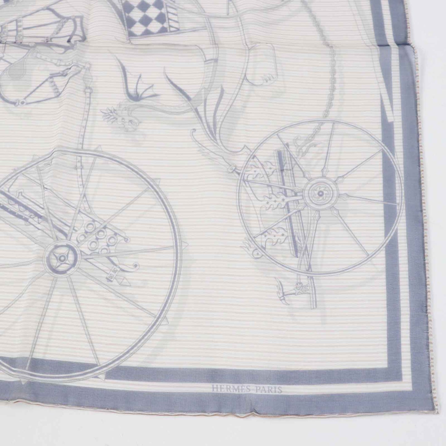 HERMES scarf silk Navy Beige type Gavroche 45 VOITURES ENEQUILIBRE Elaborate carriages