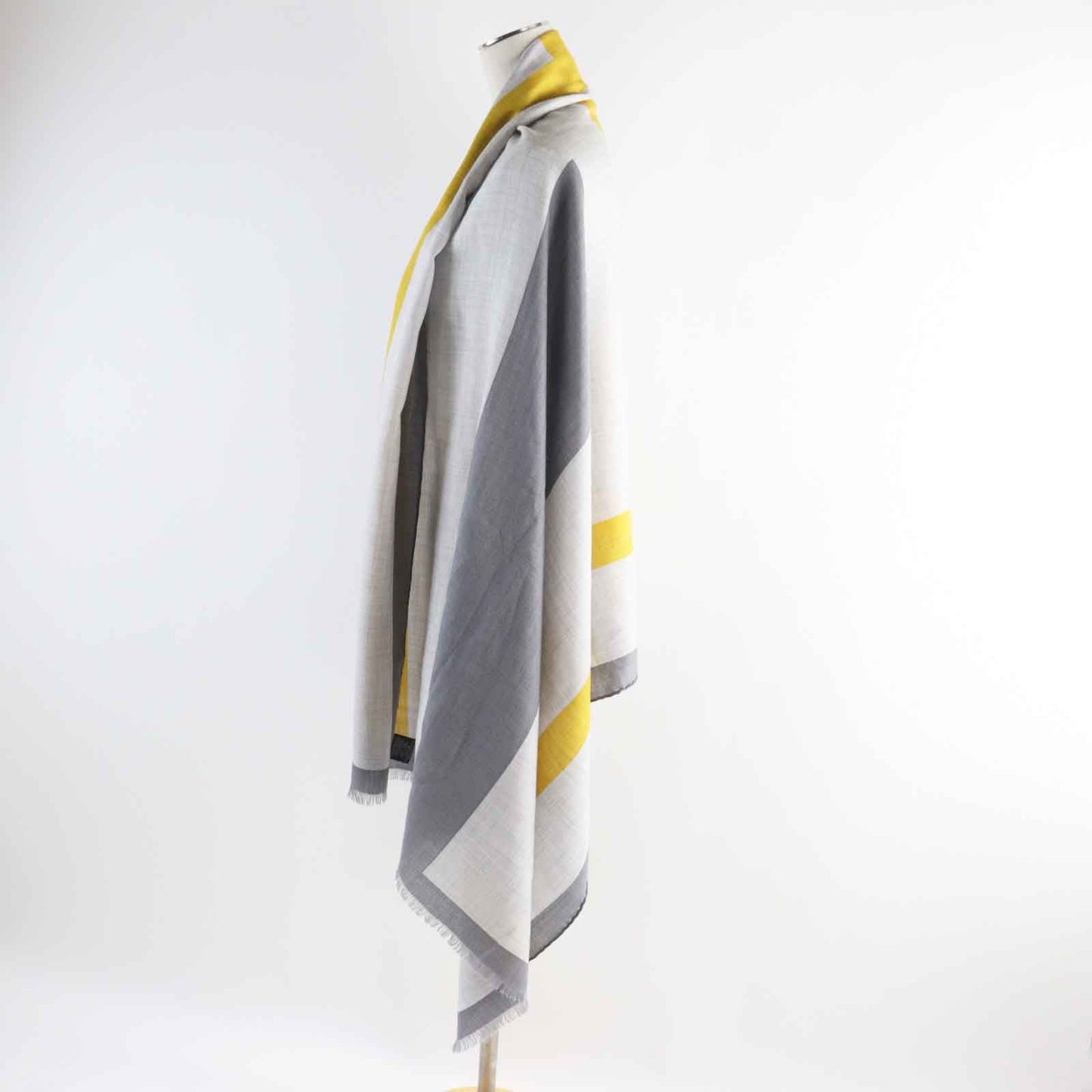 HERMES Stall cashmere Gray yellow