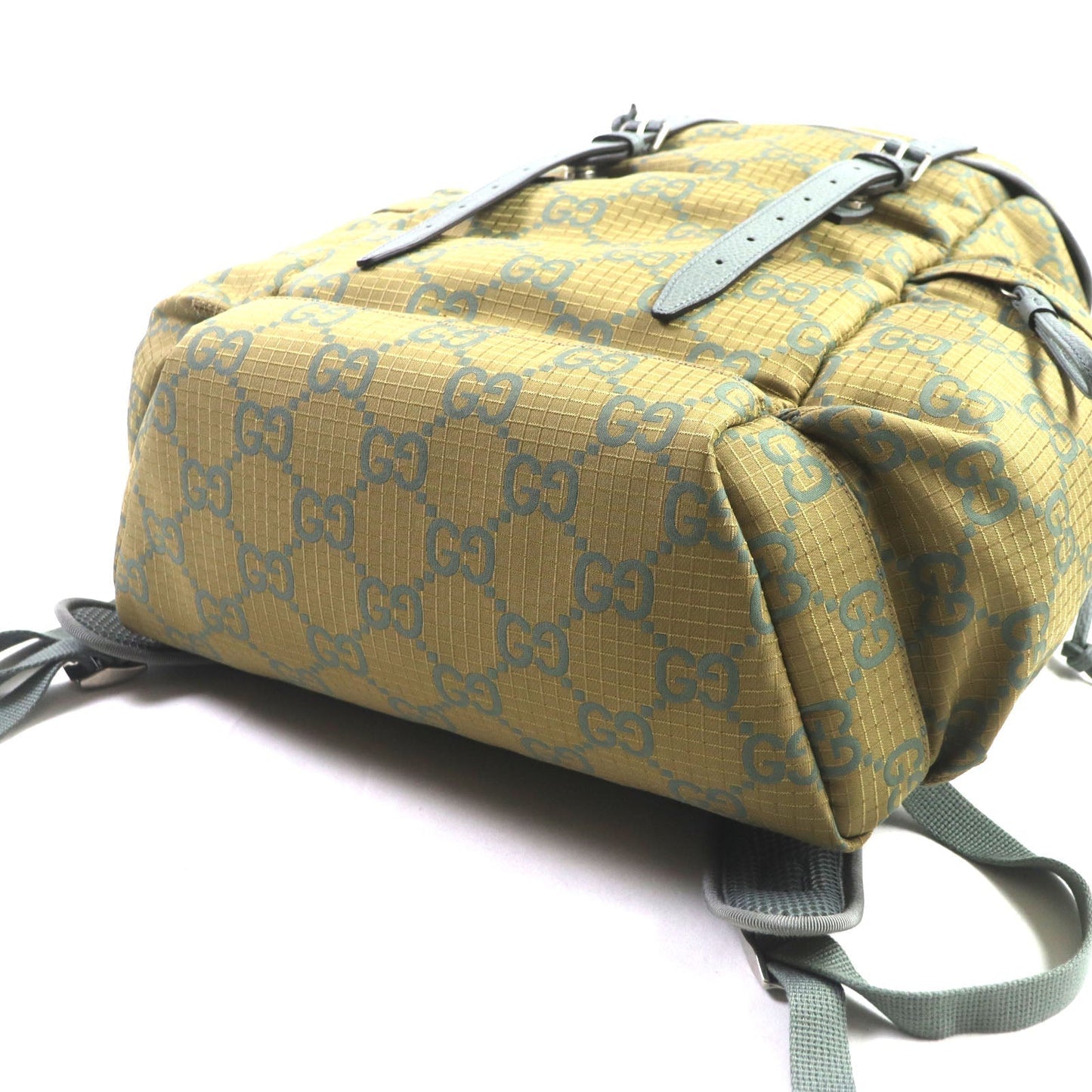 GUCCI 767923 Main: Nylon, Part: Leather khaki GG Ripstop mens Used