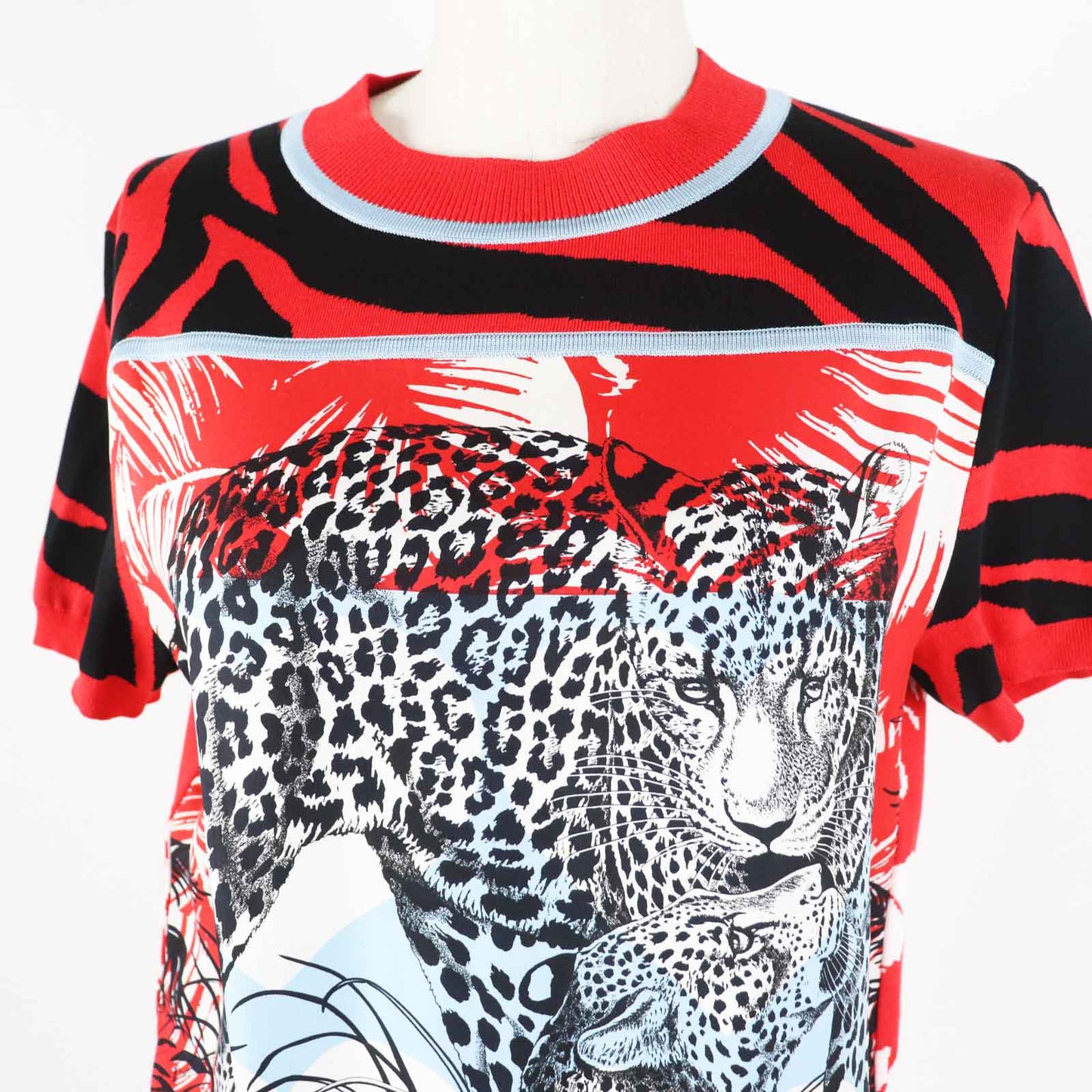 HERMES Short sleeve knit 3E2868D3 Main: 100% silk, Main: 86% rayon, Main: 10% silk, Main: 3% nylon, Main: 1% polyurethane Red x multi JUNGLE LOVE Women 36 Used