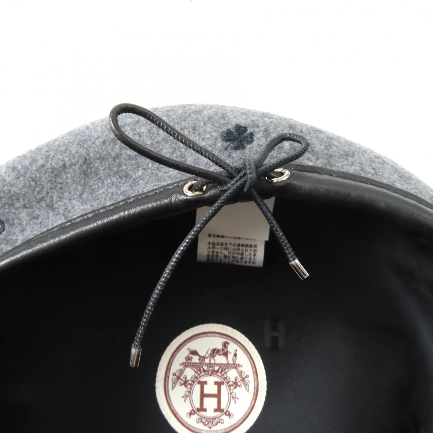 HERMES beret H212010N Outer: 100% cashmere, Part: Sheepskin, Part: 100% polyester, Lining: 65% rayon, Lining: 35% silk gray Women 57 Used