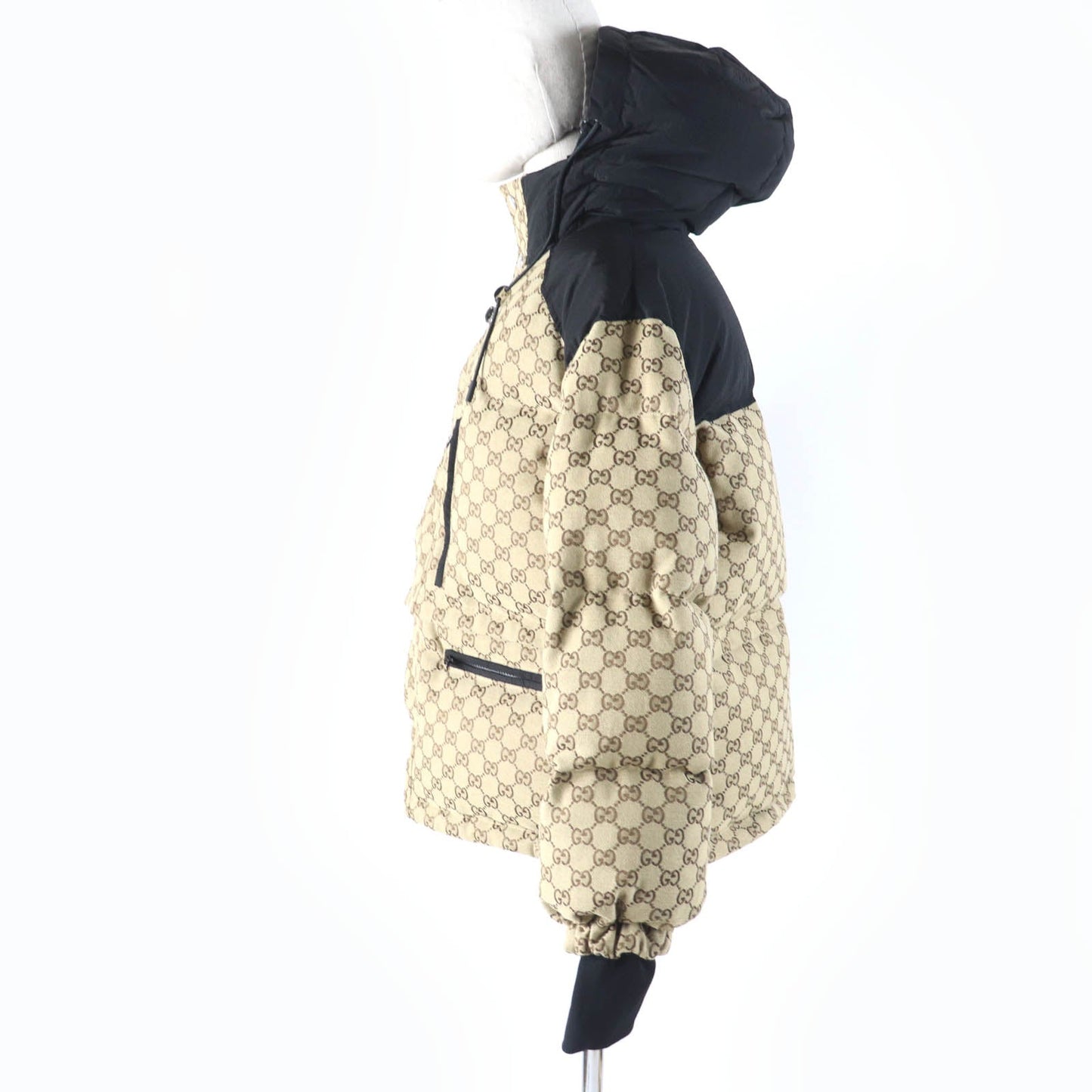 GUCCI Down jacket 761698 Main: 70% cotton, Main: 30% polyester, Main: 100% nylon, Part: 98% nylon, Part: 2% polyurethane beige GG canvas bomber jacket Women 36 Used