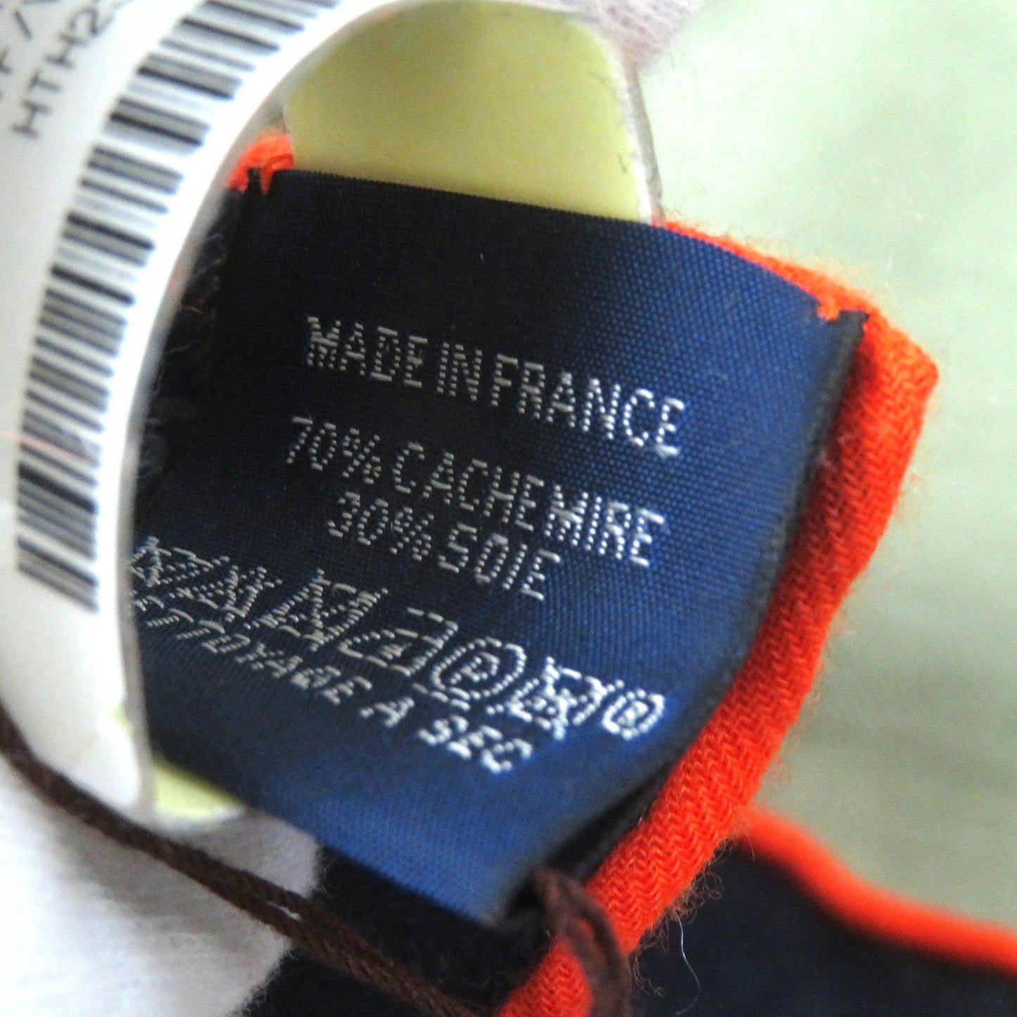 HERMES scarf H243685S Main: 70% cashmere, Main: 30% silk MARINE/ROSE VIF/VE Instructions for the Royal Bayadere Women Used