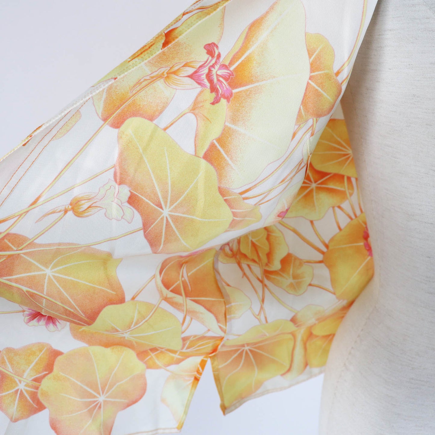 HERMES tops Main: 100% silk Orange Yellow type Margiela period Les Capucines Women 34 Used