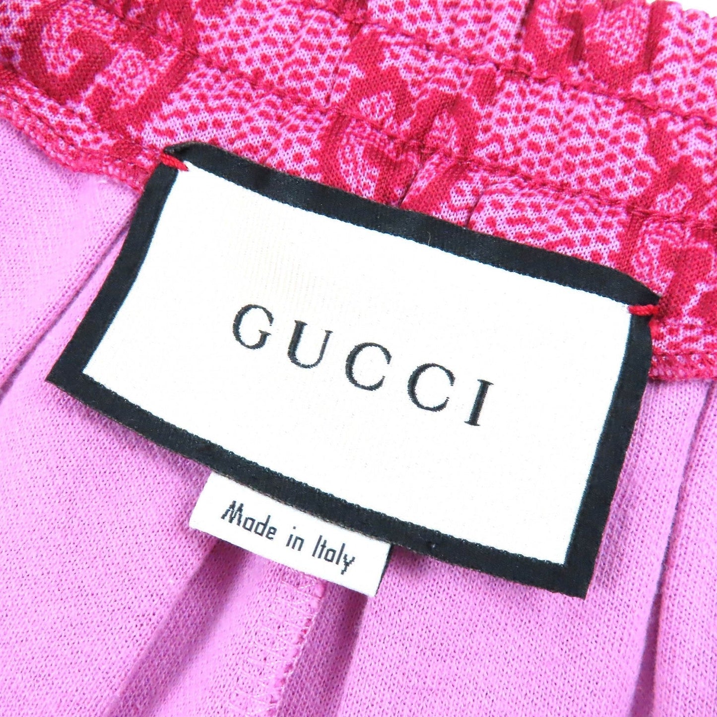 GUCCI Shorts 550599 Outer material: 55% polyester, Outer material: 45% cotton, Part: 100% nylon Pink red Women S Used