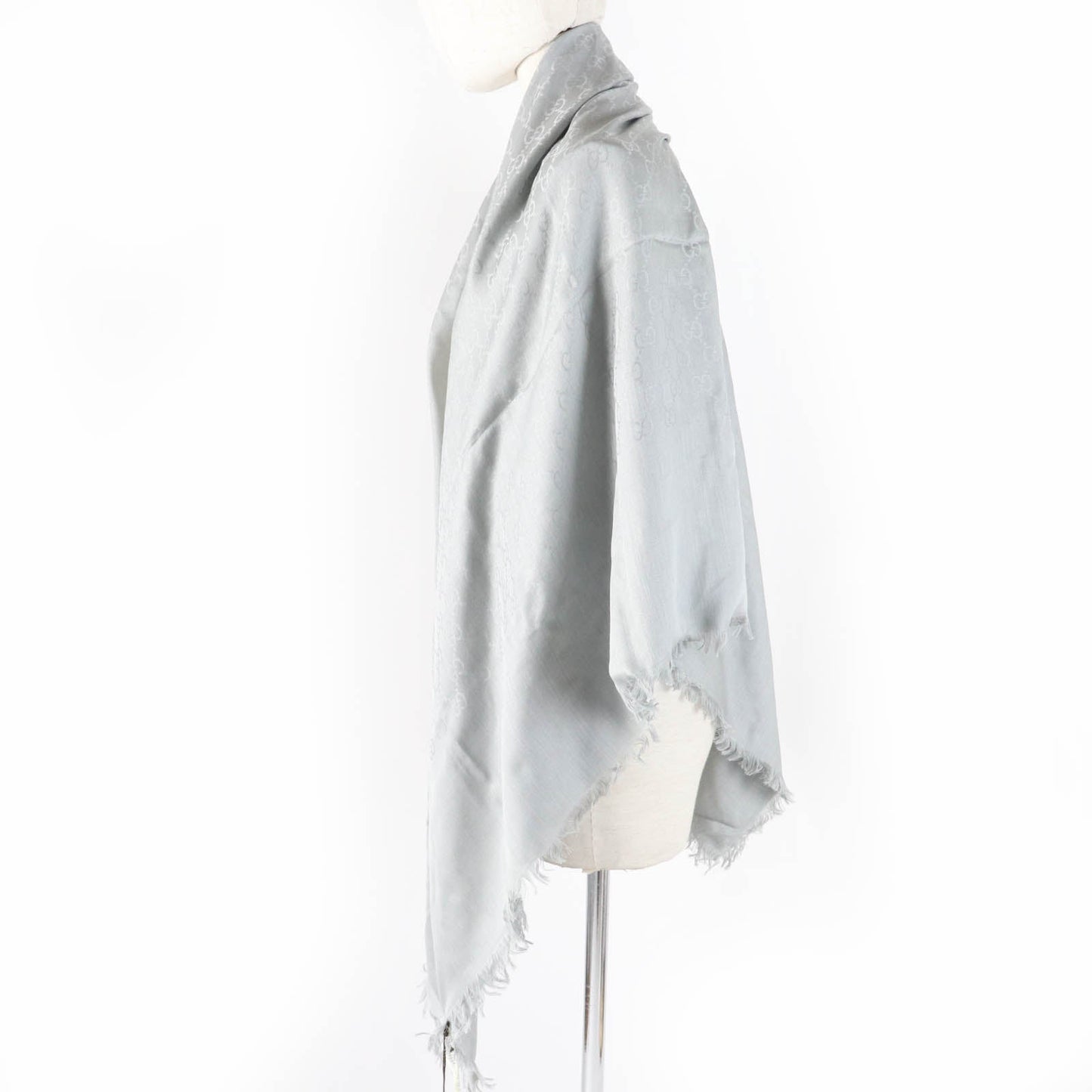 GUCCI shawl 387563 Main: 50% wool, Main: 50% silk gray Women Used