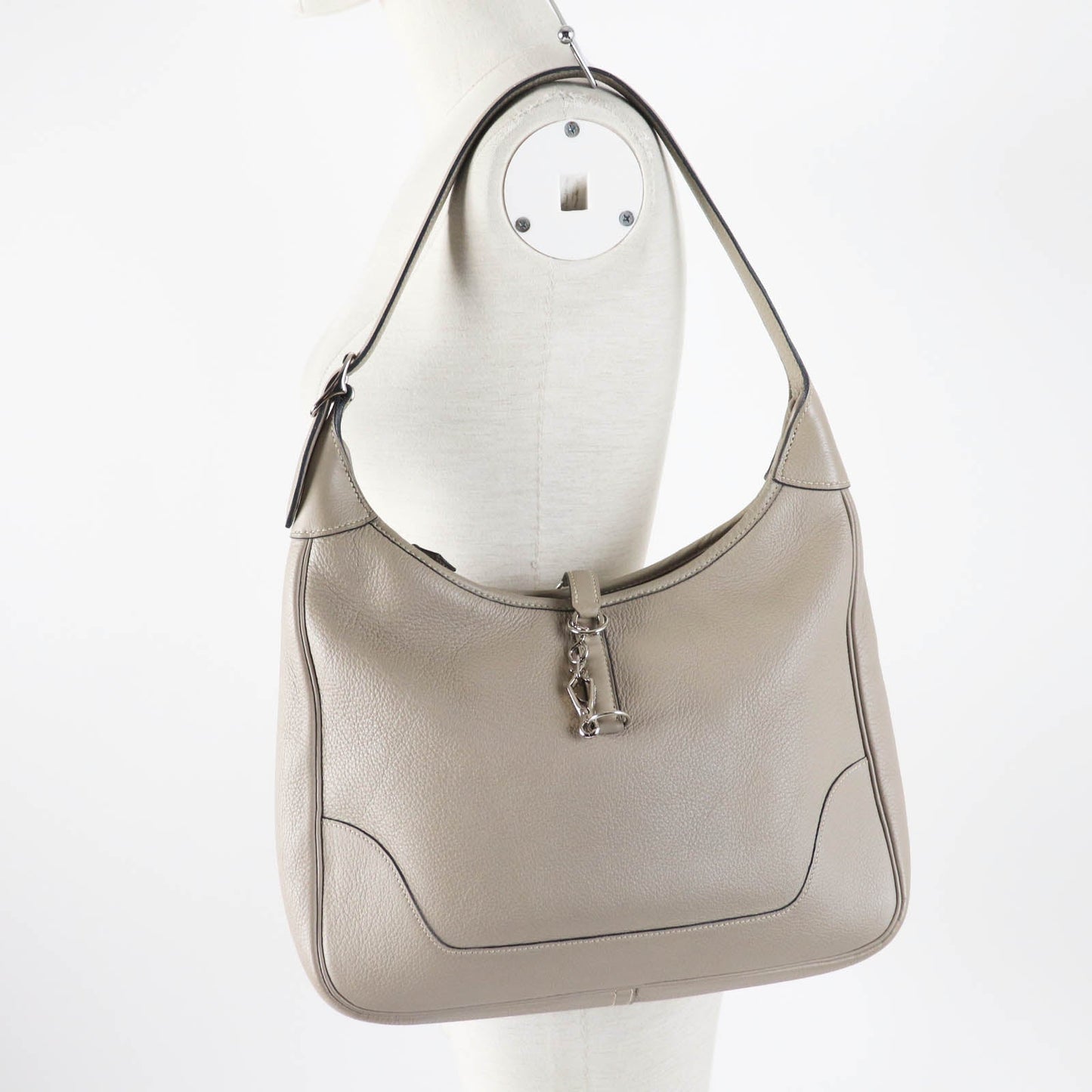 HERMES Shoulder Bag Taurillon Clemence Trutierle Gray Trim 31