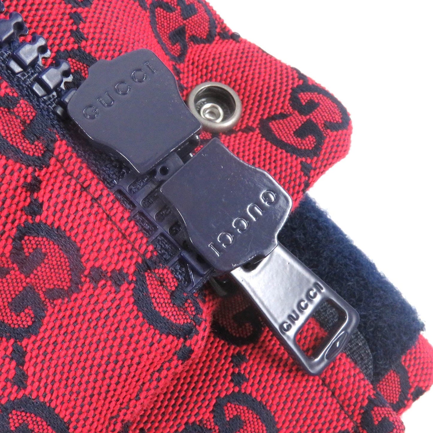 GUCCI Down jacket 762559 Outer: 70% cotton, Outer: 30% polyester, Lining: 100% nylon, Part: 100% cotton, Part: 100% polyester Red mens 44 Used