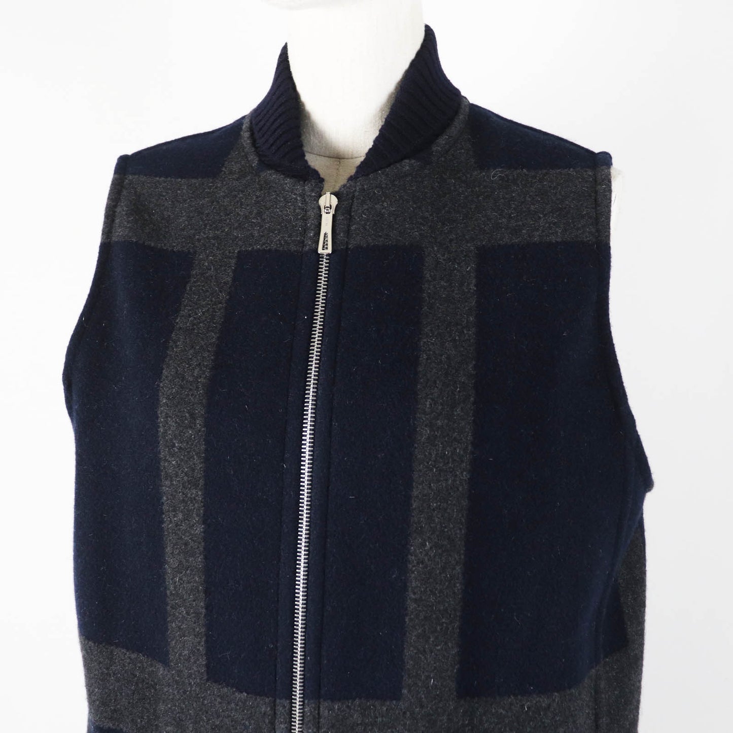 HERMES Best Main: 98% cashmere, Main: 1% nylon, Main: 1% polyurethane, Part: 92% cashmere, Part: 6% nylon Navy gray Varsity Women 34 Used