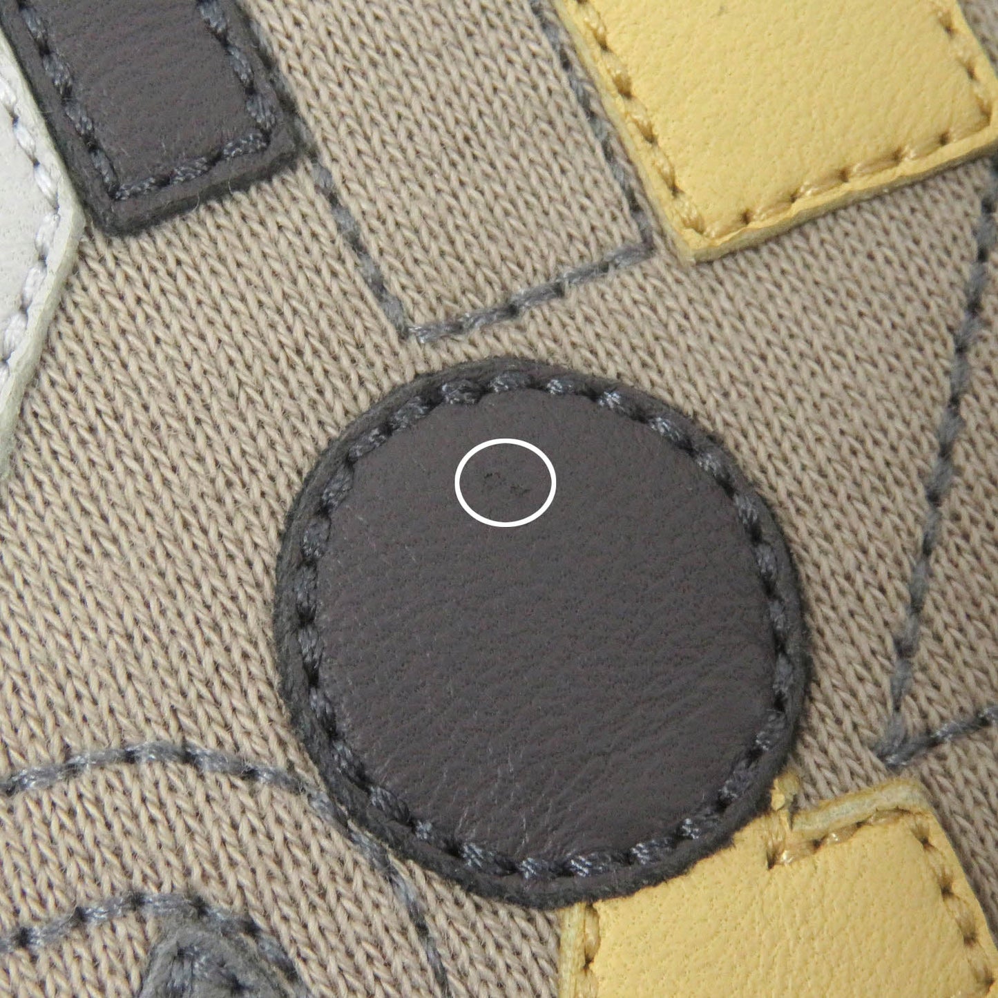 HERMES Stajan Main: 100% cotton, Part: 90% cotton, Part: 10% elastane (polyurethane), Leather part: Lambskin beige Jeu d'Adresse mens M Used