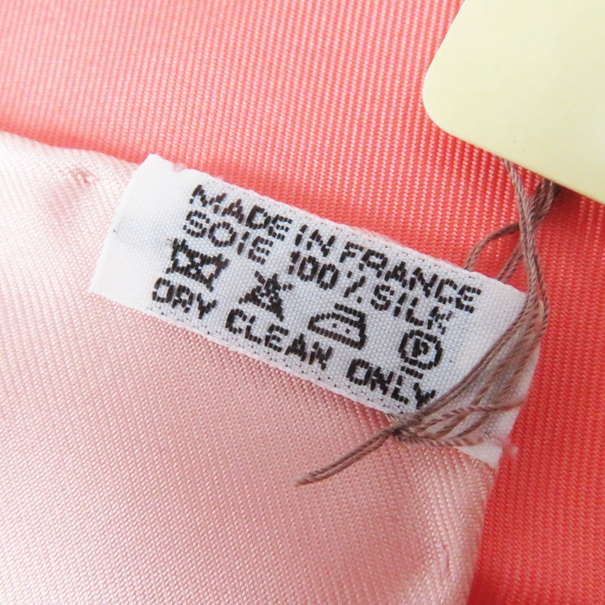 HERMES scarf Main: 100% silk ROSE PALE FRAMBOISE IVOIRE Carre90 SWING 2 Women Used