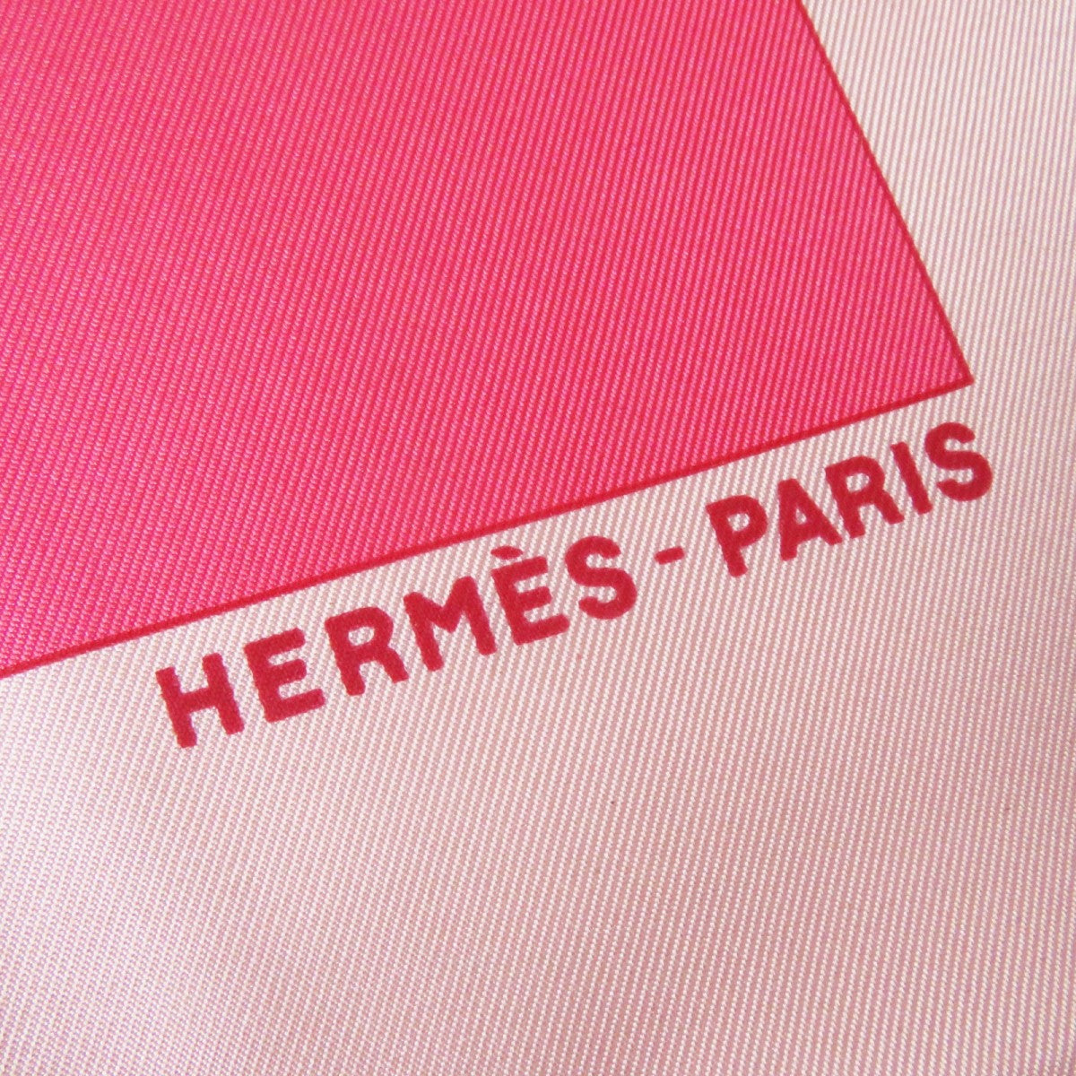 HERMES scarf Main: 100% silk ROSE PALE FRAMBOISE IVOIRE Carre90 SWING 2 Women Used