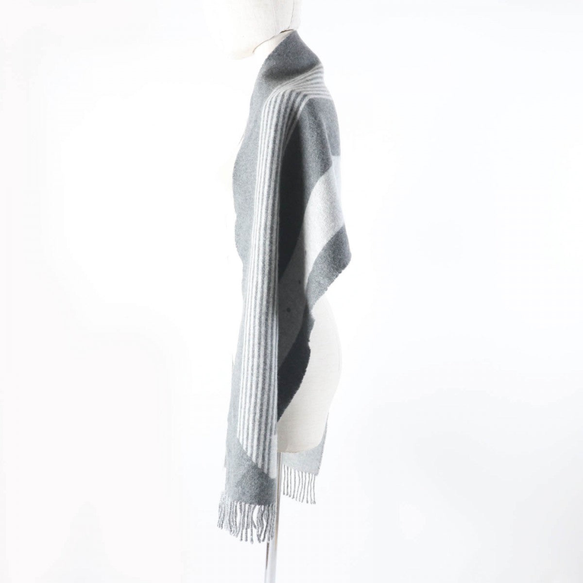 HERMES Scarf cashmere Antogracito / Gris Claire Sangle a Bookle