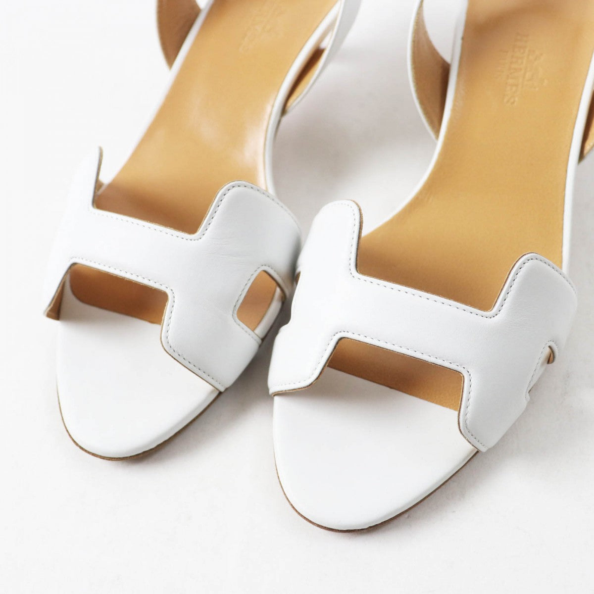 HERMES Sandals leather white Night 34.5