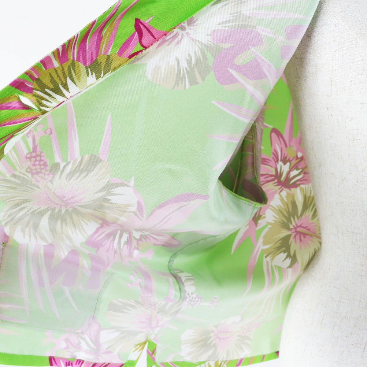 GUCCI Short sleeve shirt 694890 silk Light green pink type 38